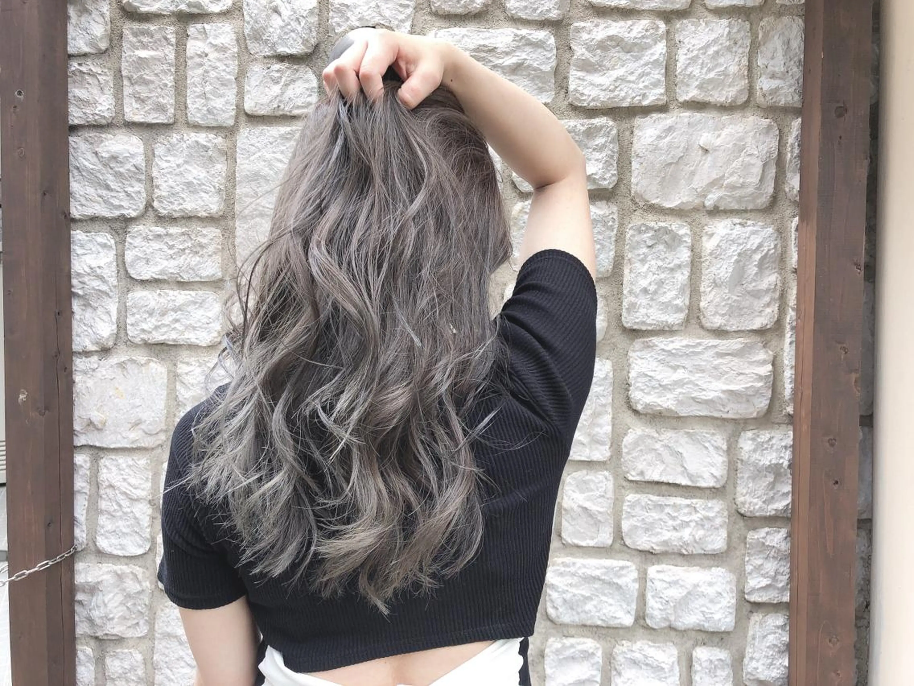 ロング カラー パーマ ヘアアレンジ メンズ キッズ ネイル マツエク・マツパ メンズブリーチ メンズハイトーン アッシュ ブリーチ グレージュ ヘアカラー トリートメント 髪質改善/透明感 OAK兵庫のヘアスタイル