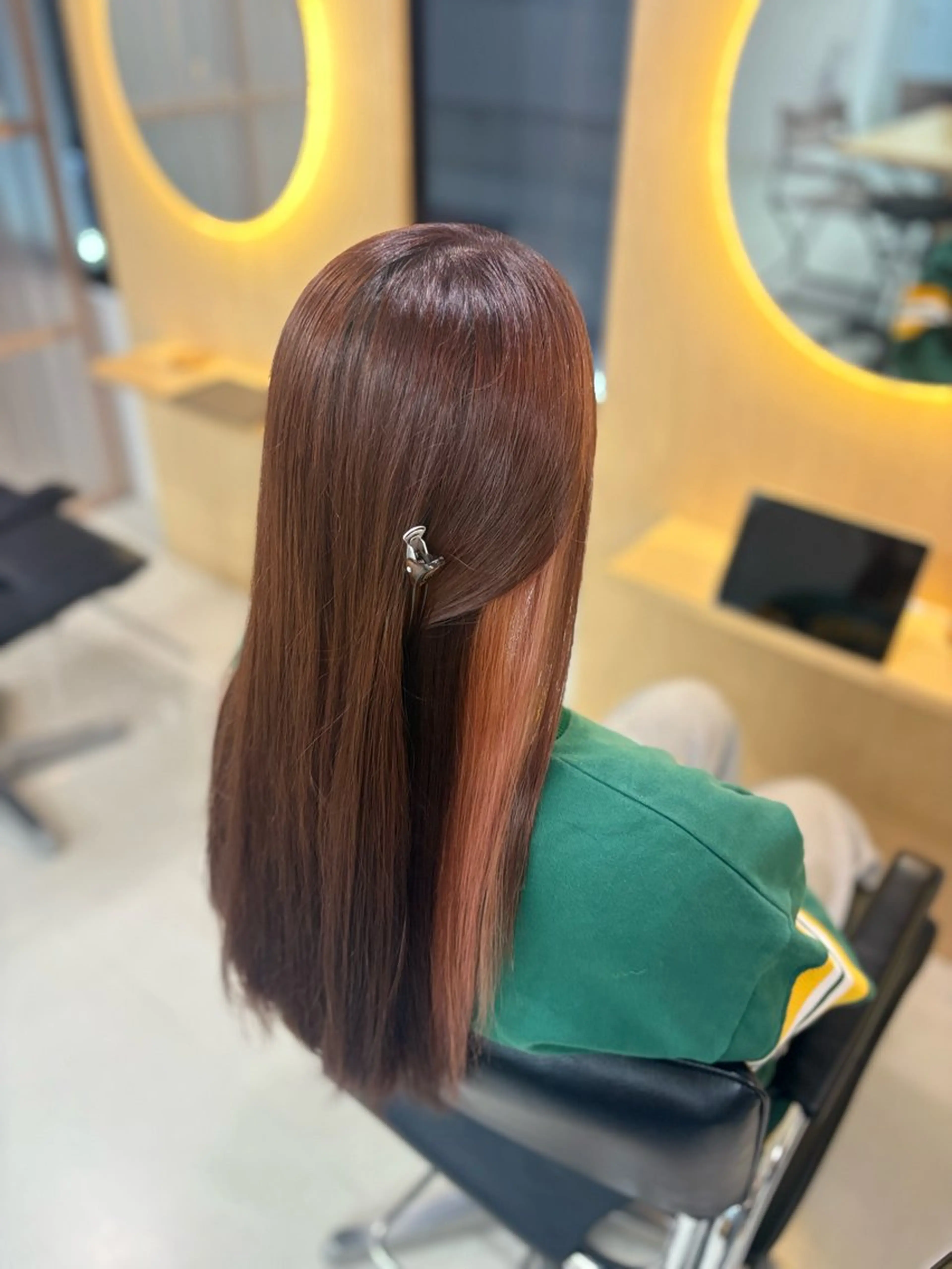 女性限定👧🏻イヤリングカラー☕🍩 （ドライ、ブロ一込み）ロング料金なしの写真