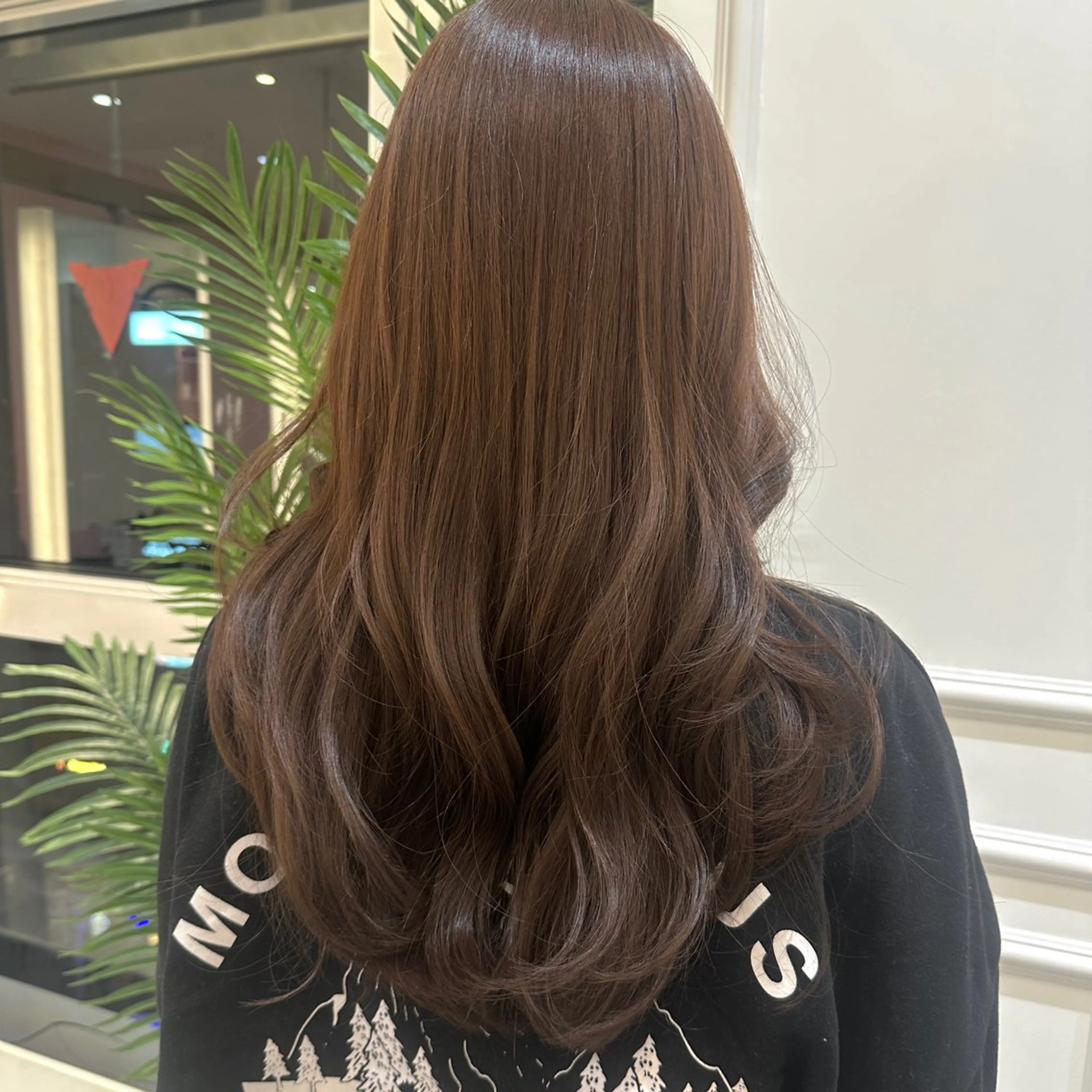 ロング カラー ブラウンカラー チョコレートブラウン イルミナカラー トリートメント レイヤー/ウルフ/ ハイトーンchimiのヘアスタイル