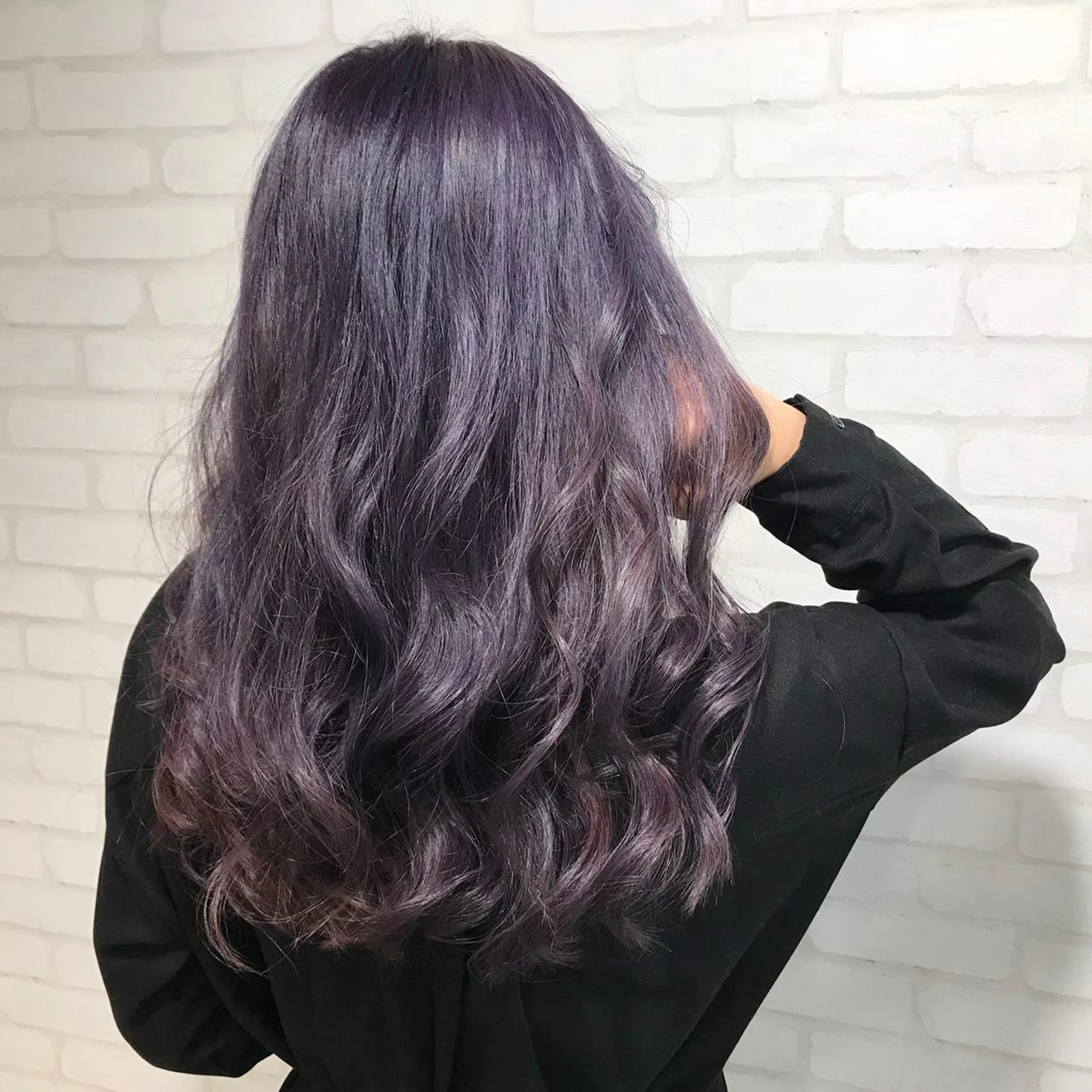 ロング アッシュ ハイライト レイヤーカット ヘアカラー トリートメント Selene hair OSAKAのヘアスタイル