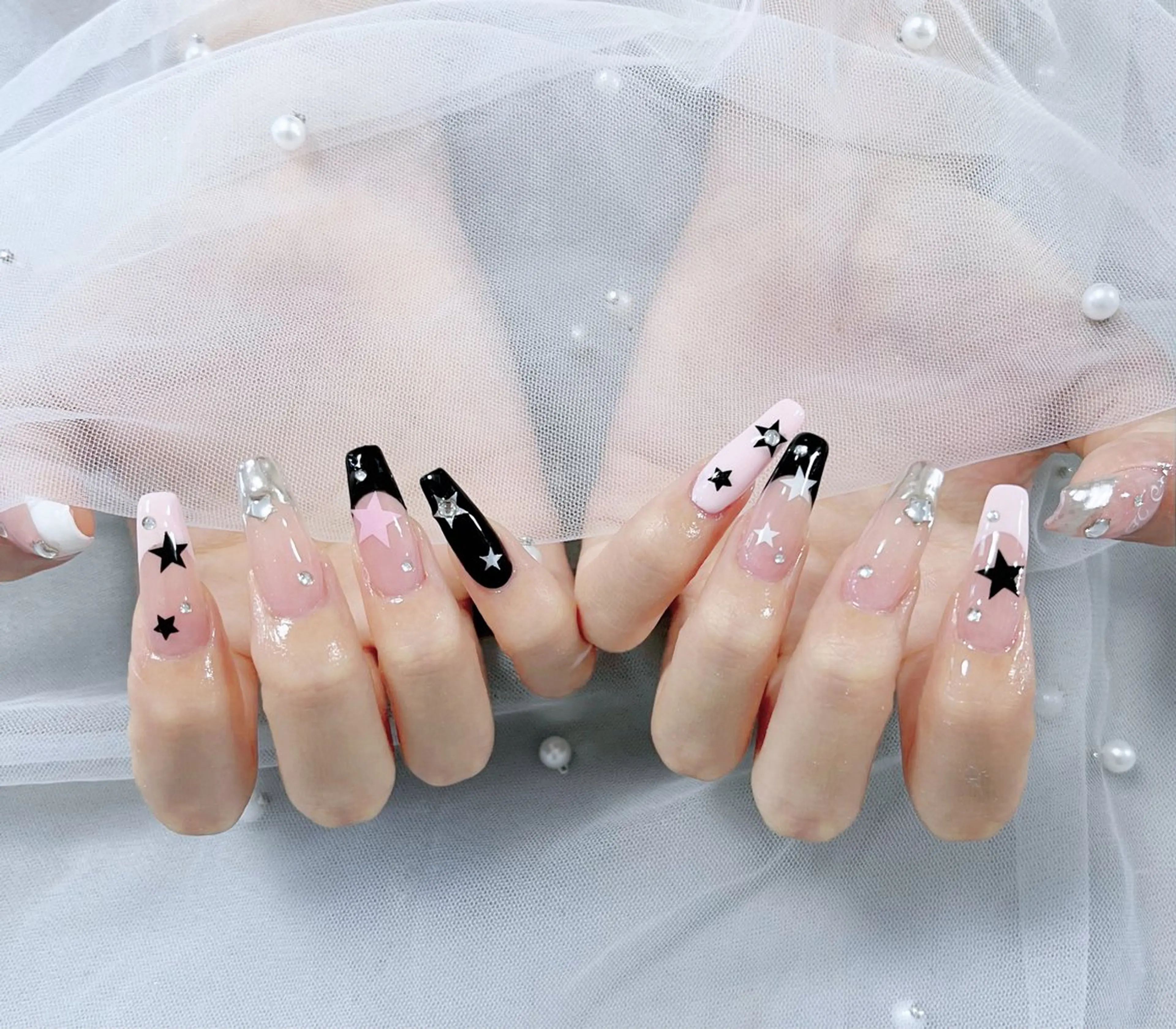 ネイル オーロラネイル クリアネイル フラッシュネイル ジェルネイル グラデーション ハンドネイル Amee Nail Salonのネイルデザイン