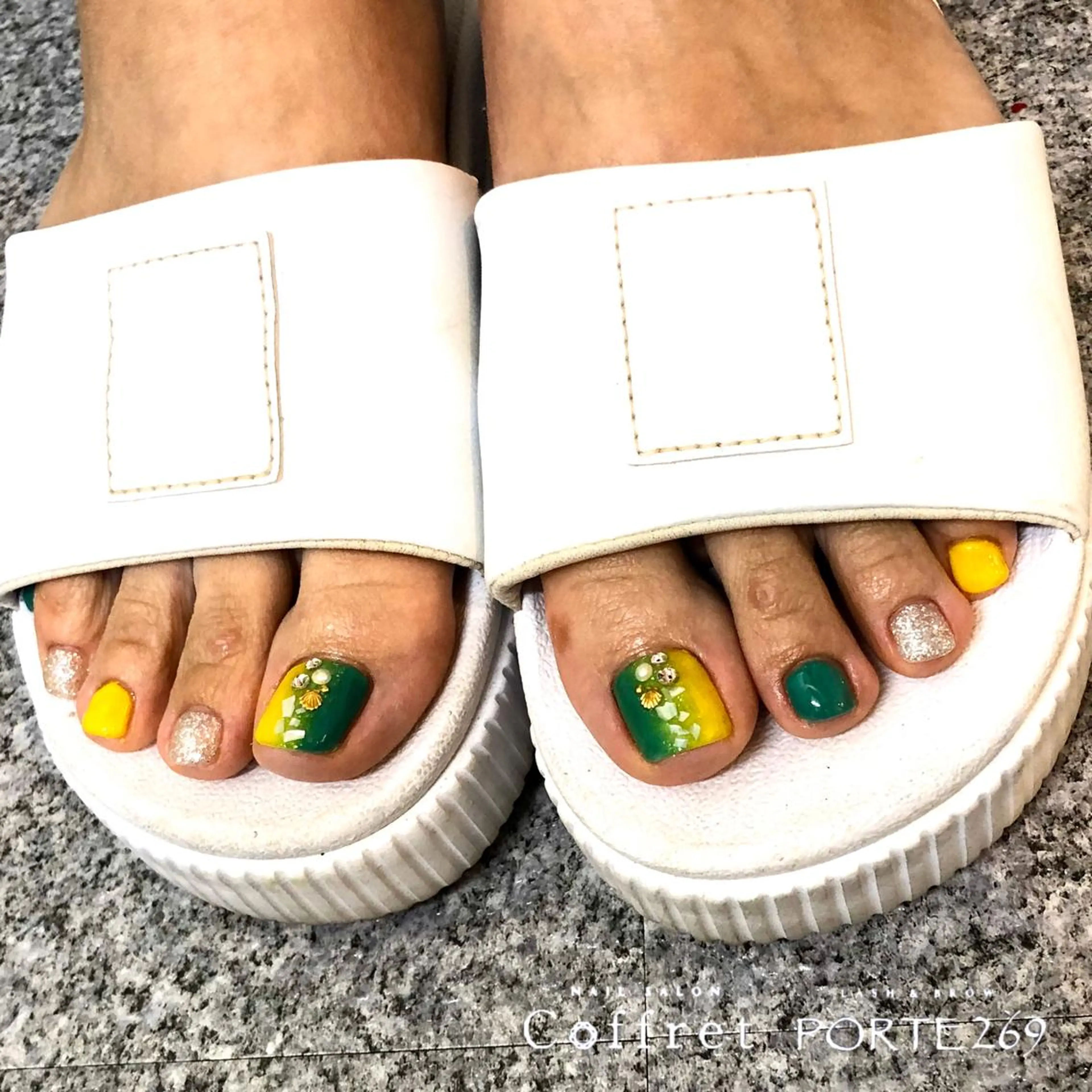 ネイル 💕WOLTOKYO 池袋💕maiのネイルデザイン