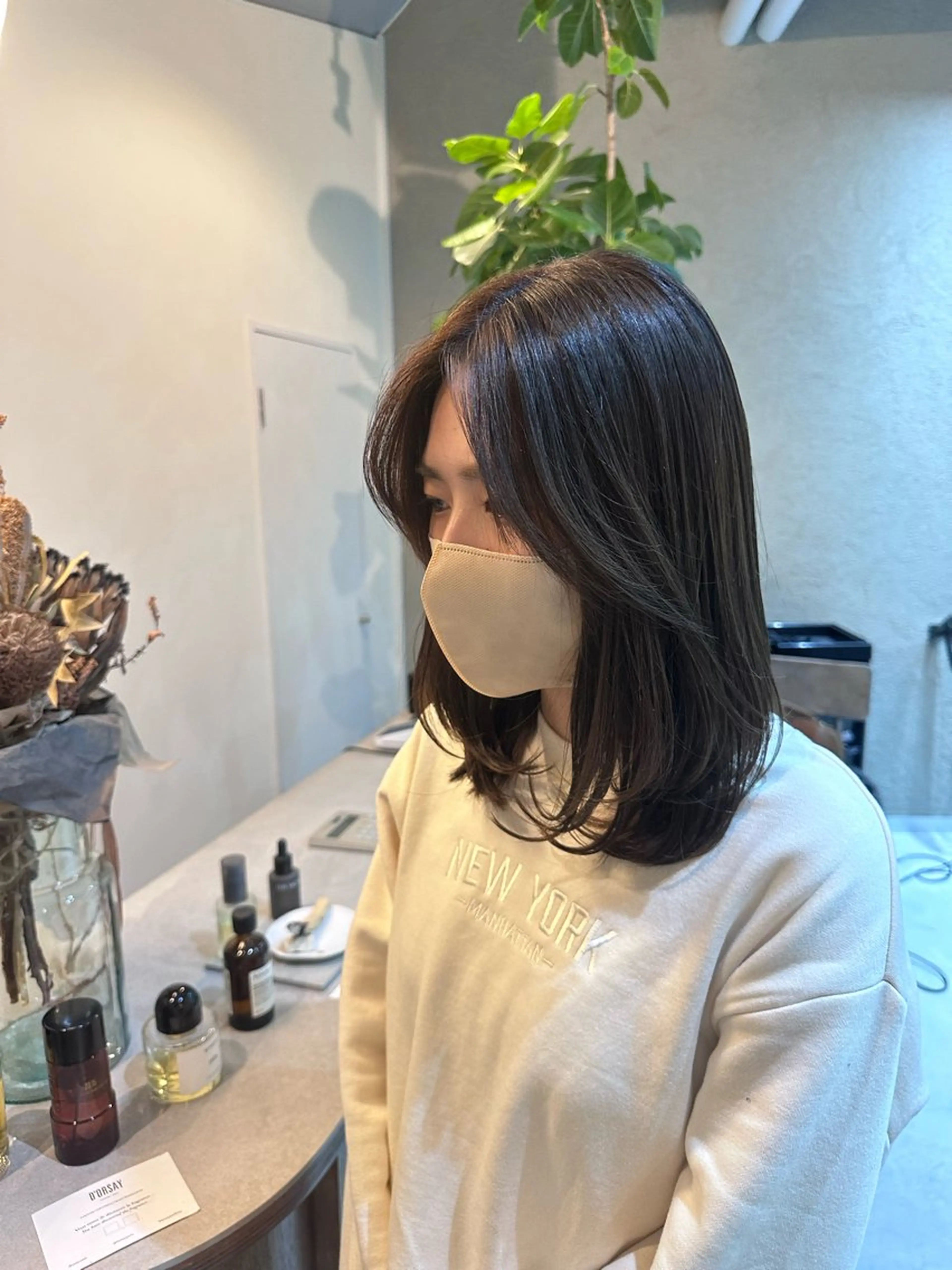 ミディアム カラー Shiro RENのヘアスタイル