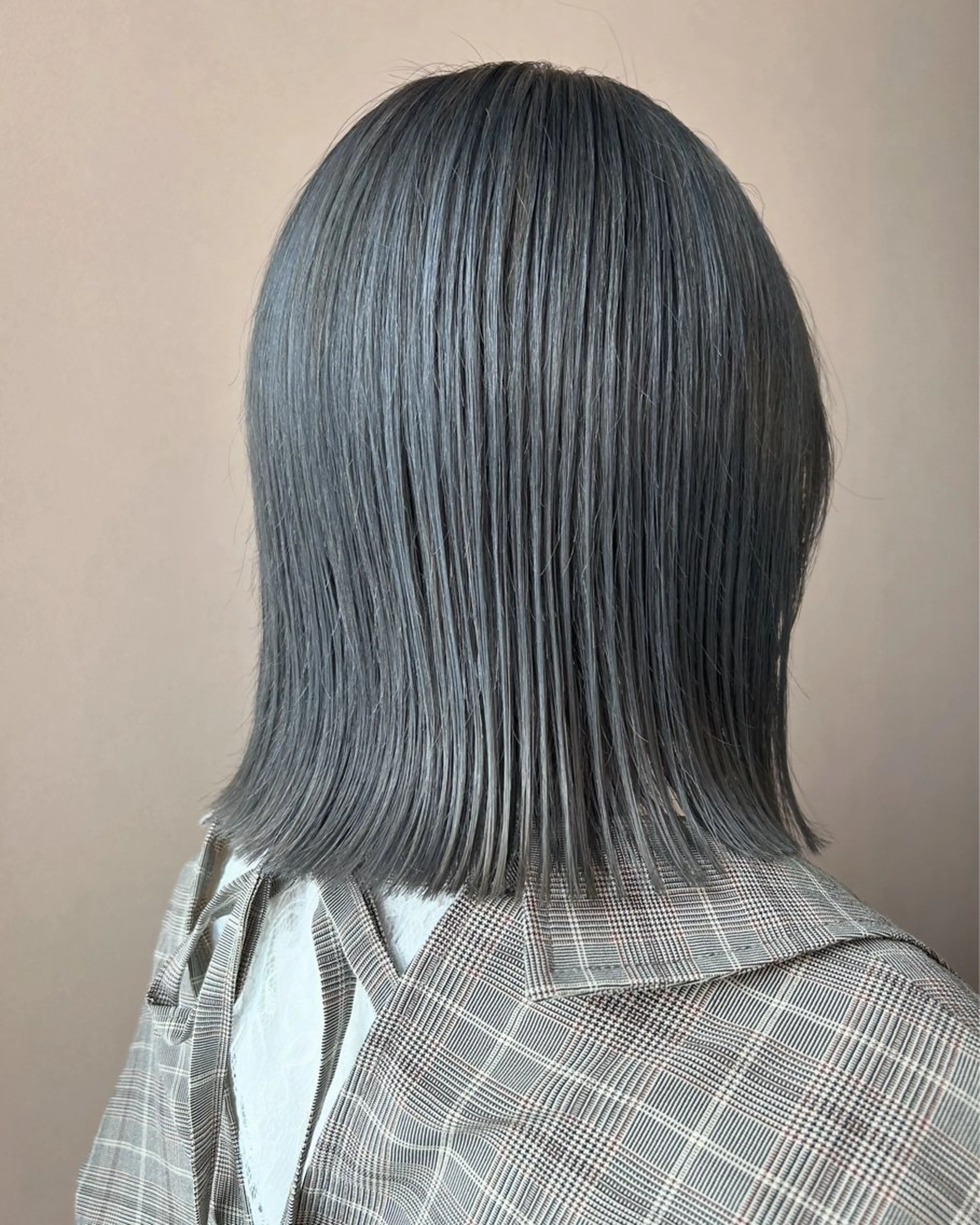 ミディアム カラー ブリーチ シルバー カット ヘアカラー トリートメント hub hair レイヤー/透明感のヘアスタイル