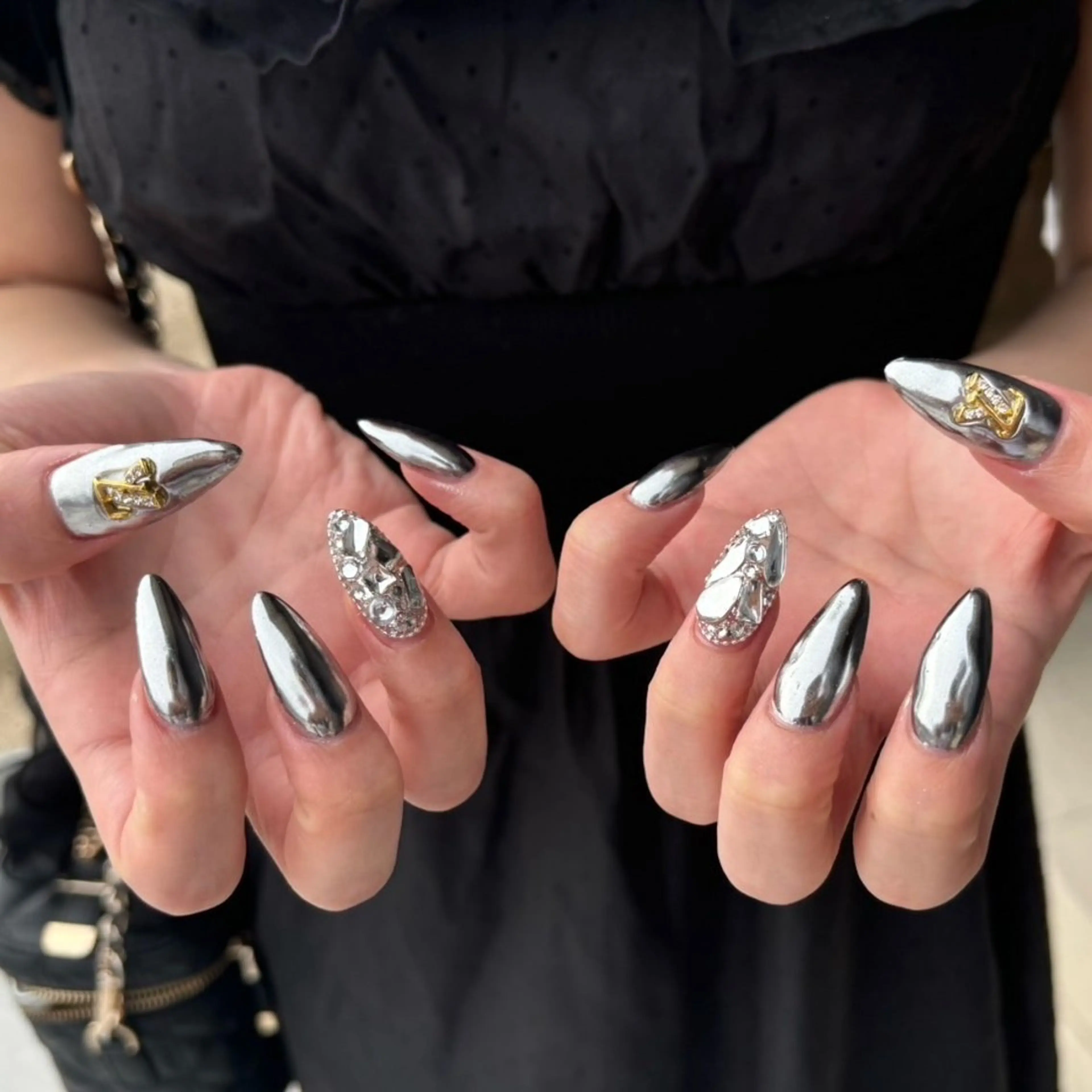 ネイル 持ち込み aliengirl Ayuのネイルデザイン