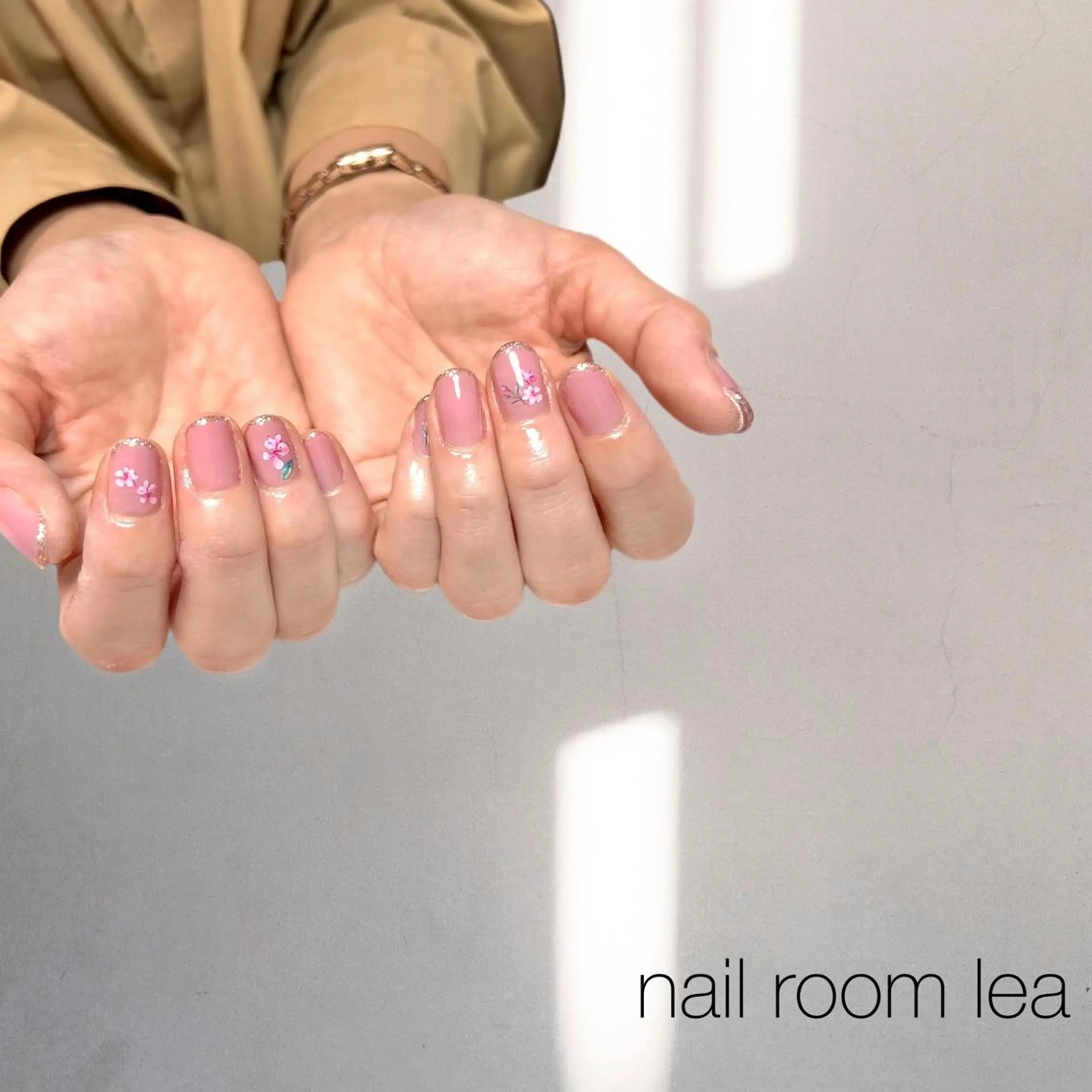 ネイル ハンドネイル ハンドケア nailroom leaのネイルデザイン