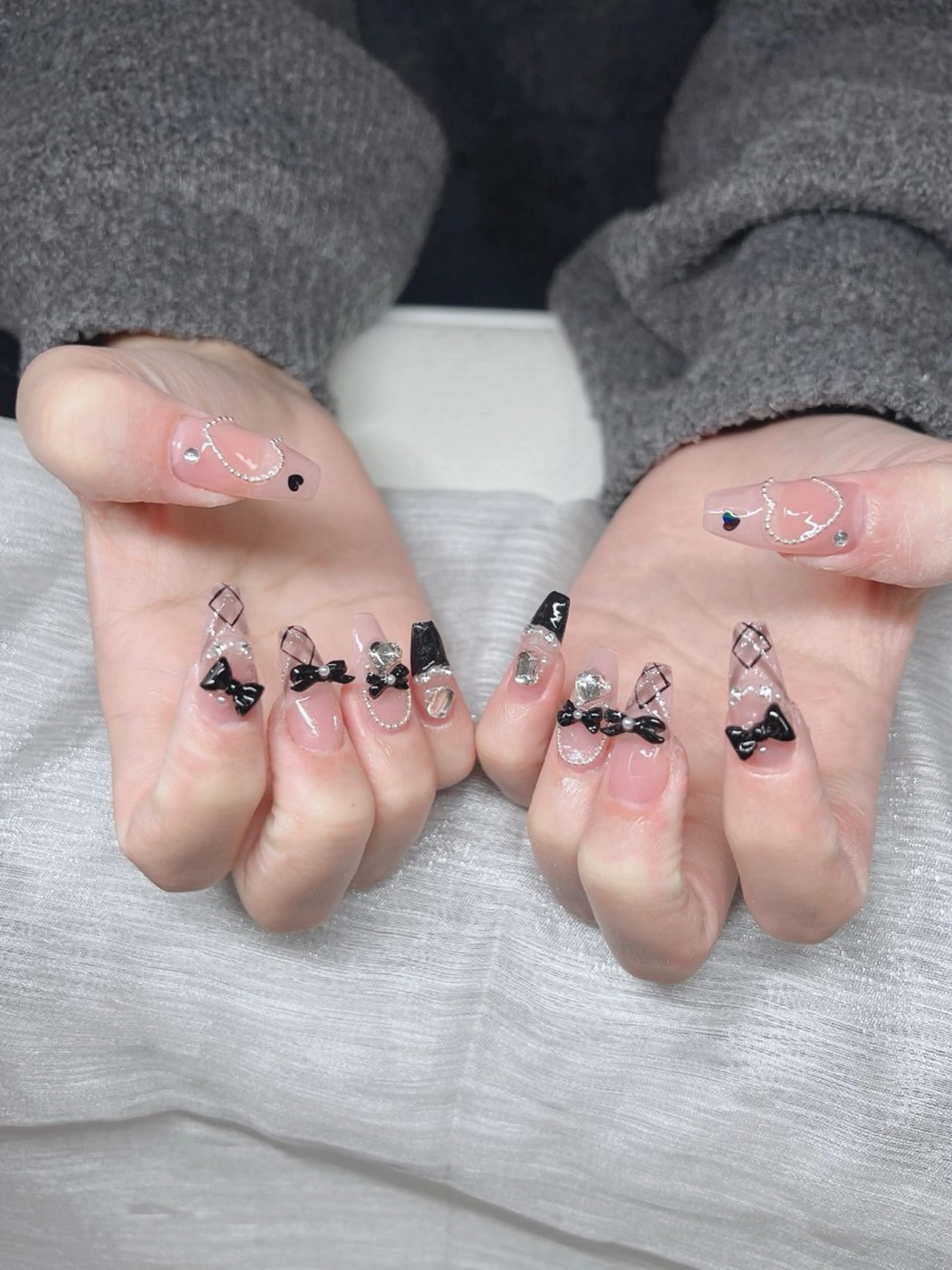 ネイル 長さ出し グラデーション 卒業式 キラキラネイル マグネットネイル Lee Nails チップ長さだし専門店のネイルデザイン
