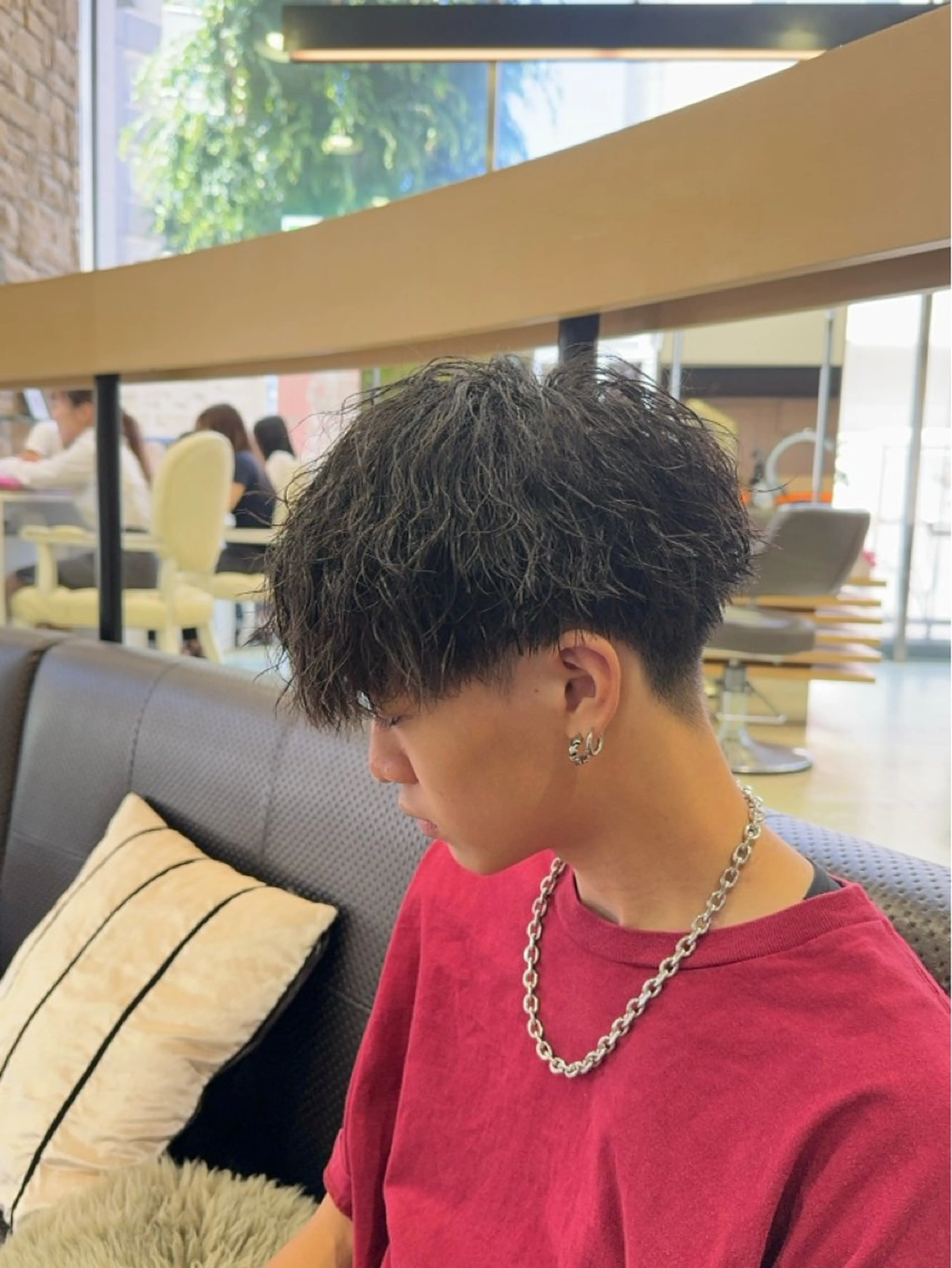 パーマ メンズ カット パーマ レイヤー/センター パート/坂本翔のヘアスタイル