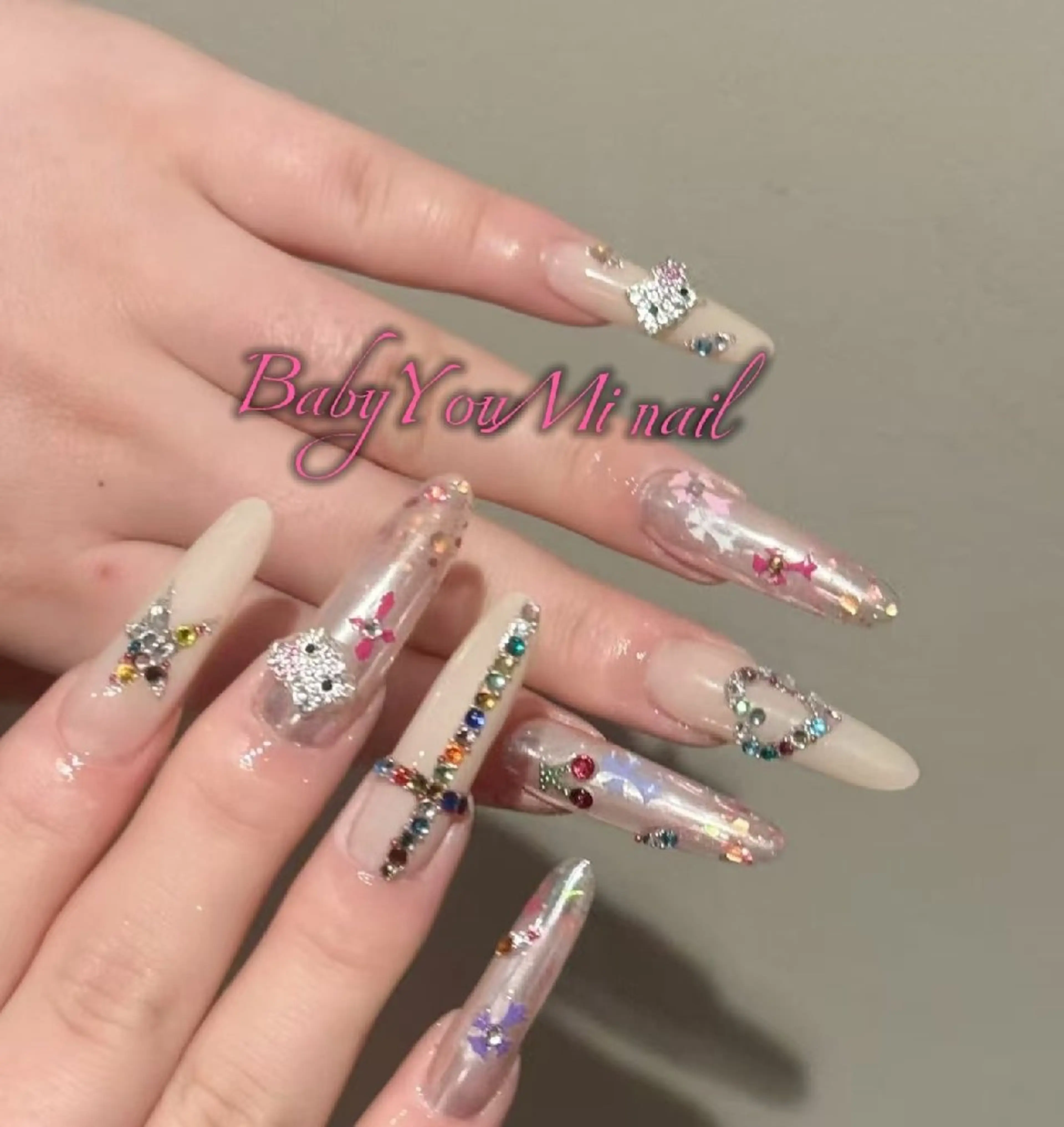 ネイル オーロラネイル フラワーネイル フットネイル フレンチネイル ジェルネイル ハンドネイル Oomiya 服部のネイルデザイン