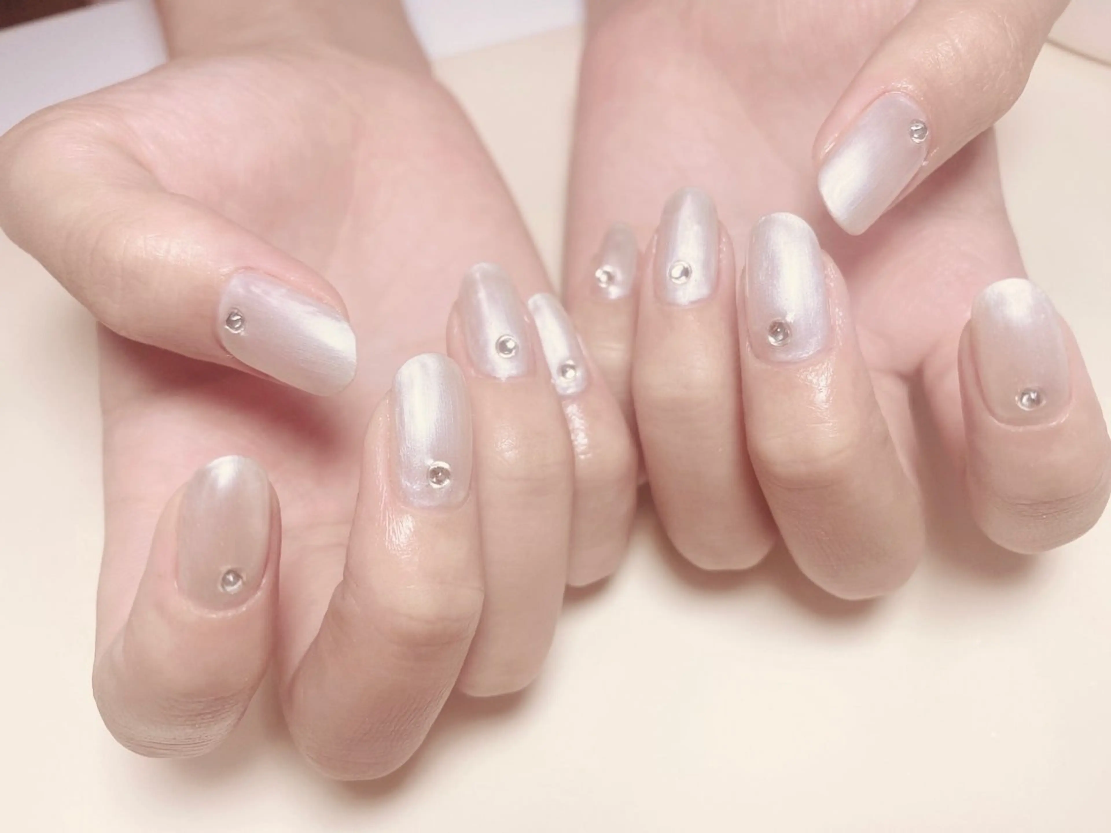 ネイル ストーンネイル ハンドネイル Nail Salon K 🧸美爪育成のネイルデザイン