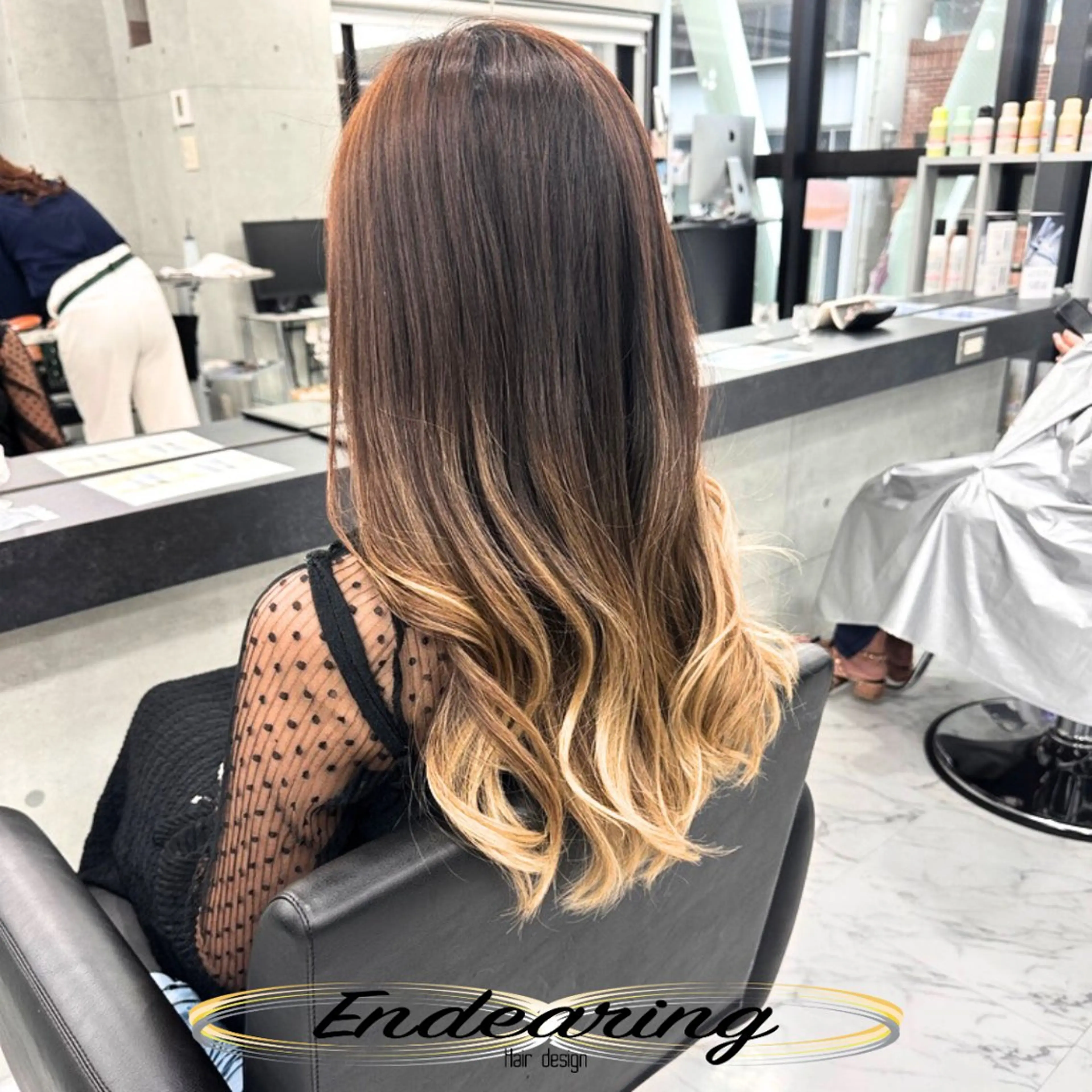 カラー ベージュカラー ブリーチ ブラウンカラー 透明感カラー ダークブラウン カット ヘアカラー トリートメント Endearing 銀座/レイヤーカットのヘアスタイル