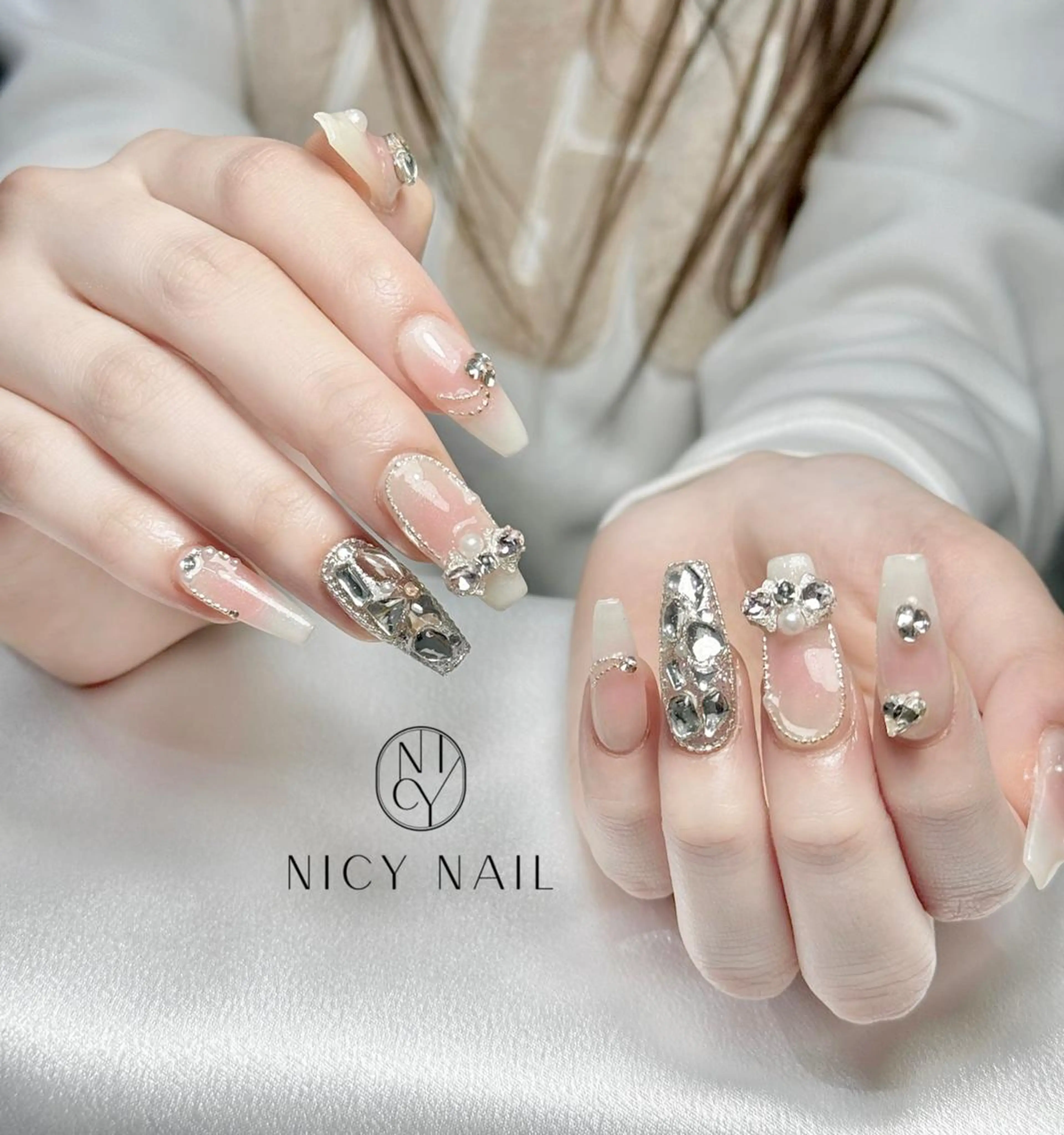 ネイル ハンドネイル Anna_ Nicy Nailのネイルデザイン