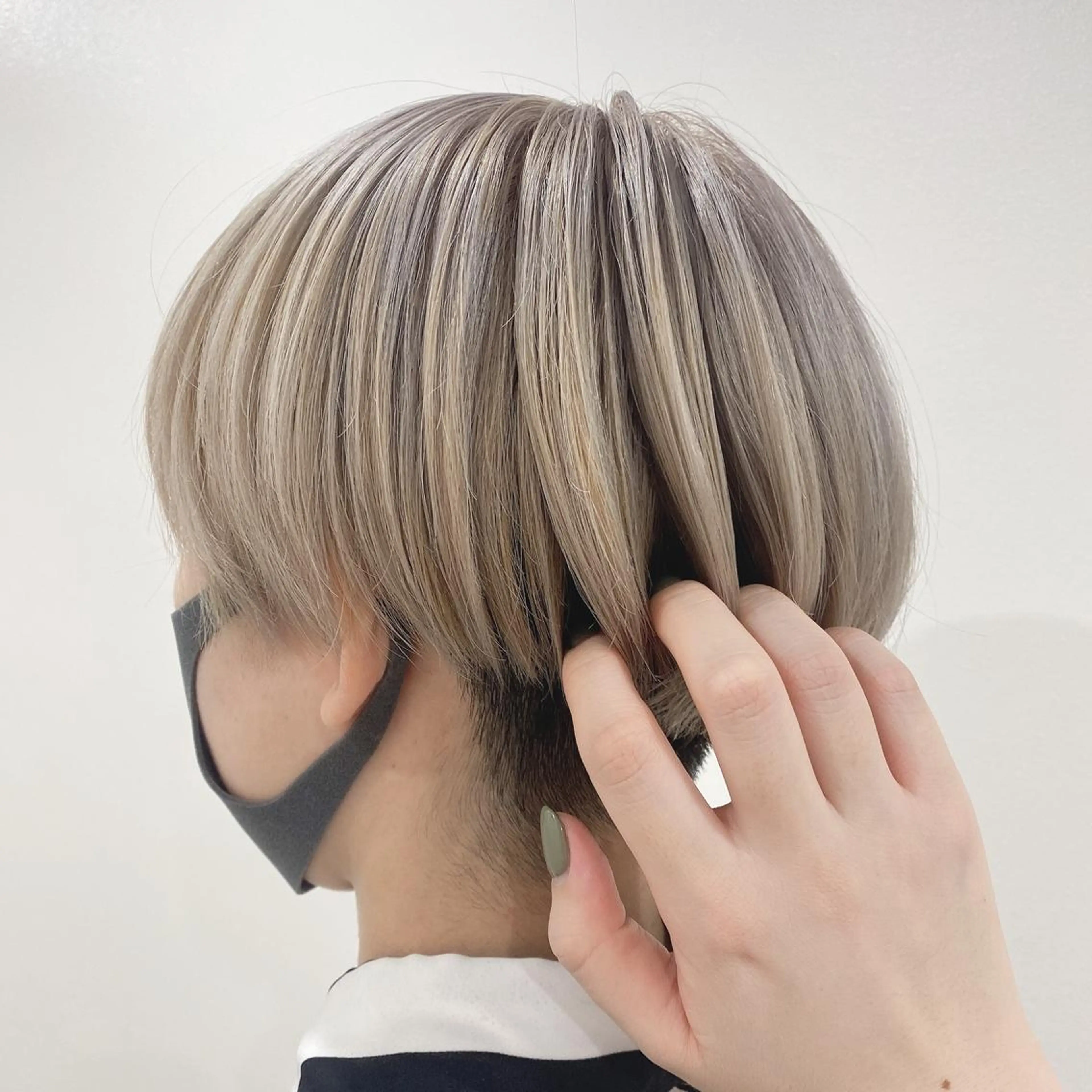 ショート カラー マンツーマン女性 美容師 奏のヘアスタイル