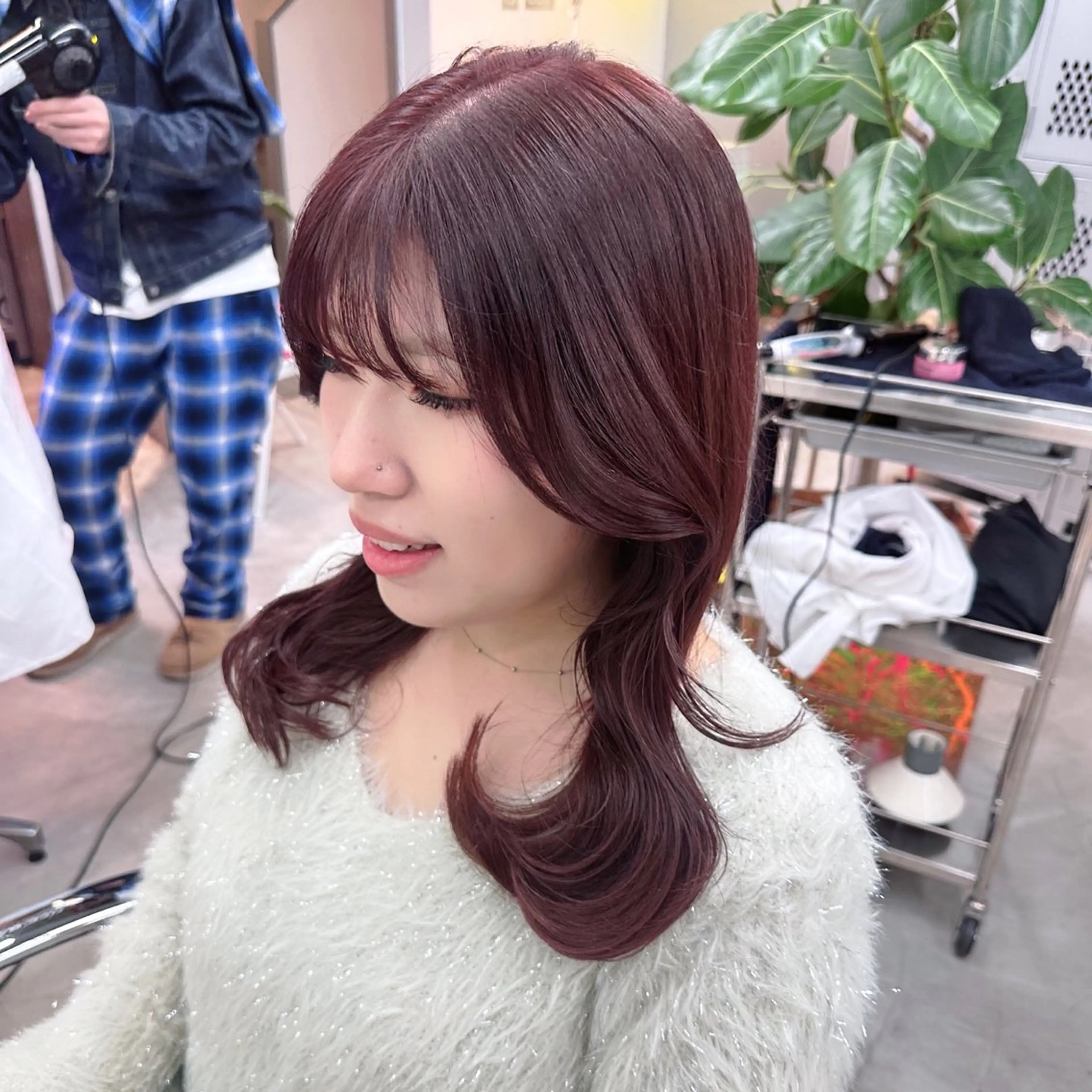 ミディアム カラー カット ヘアカラー トリートメント 岡野 静華のヘアスタイル