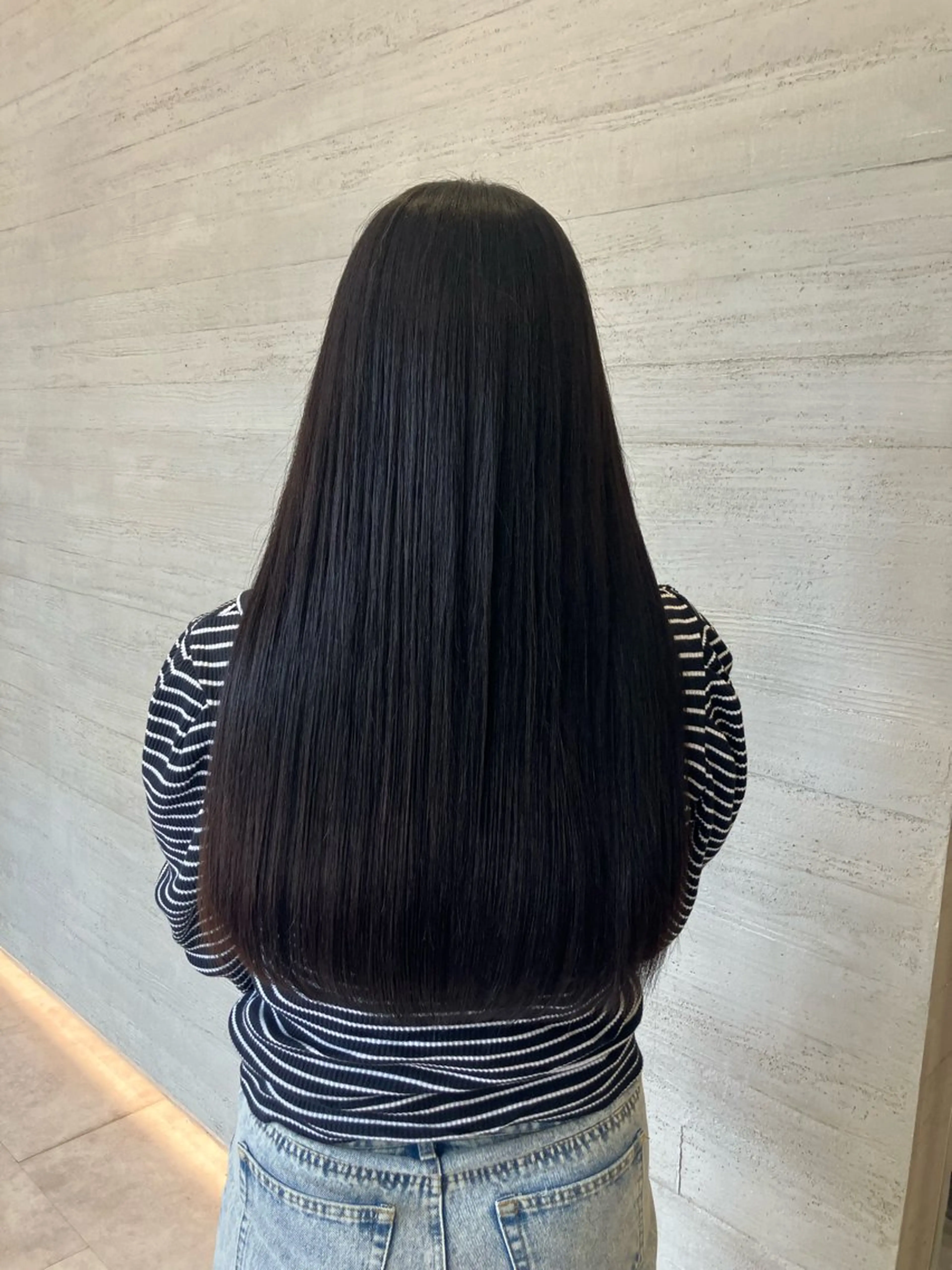 ロング サキ🤍ハイトーン 🩰くびれ巻きヘアのヘアスタイル