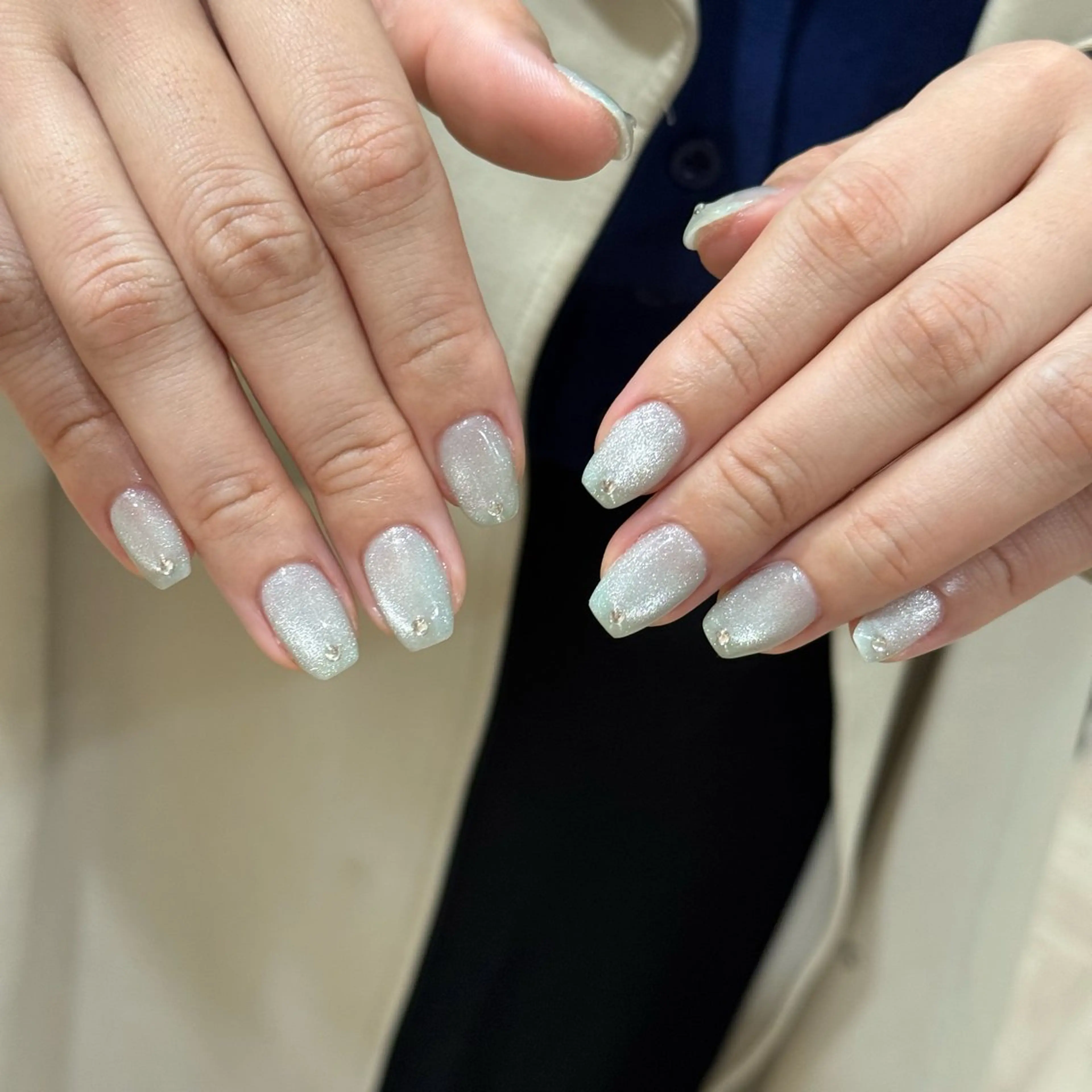 ネイル ストーンネイル ハンドネイル Tagi Nail 銀座店のネイルデザイン