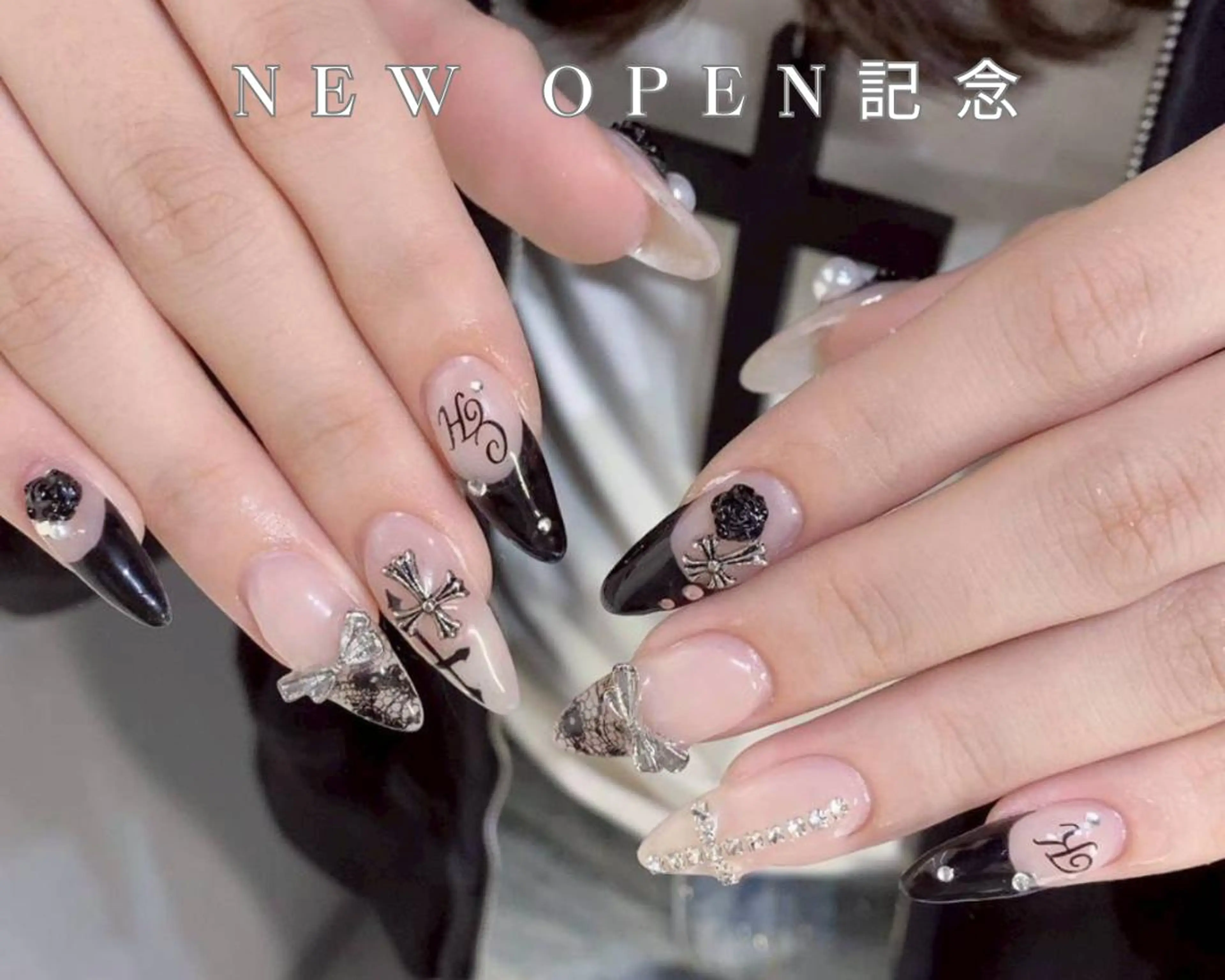 ネイル オーロラネイル ボルドー クリアネイル フラッシュネイル フットネイル 長さだし/持ち込み 2me心斎橋moeaのネイルデザイン