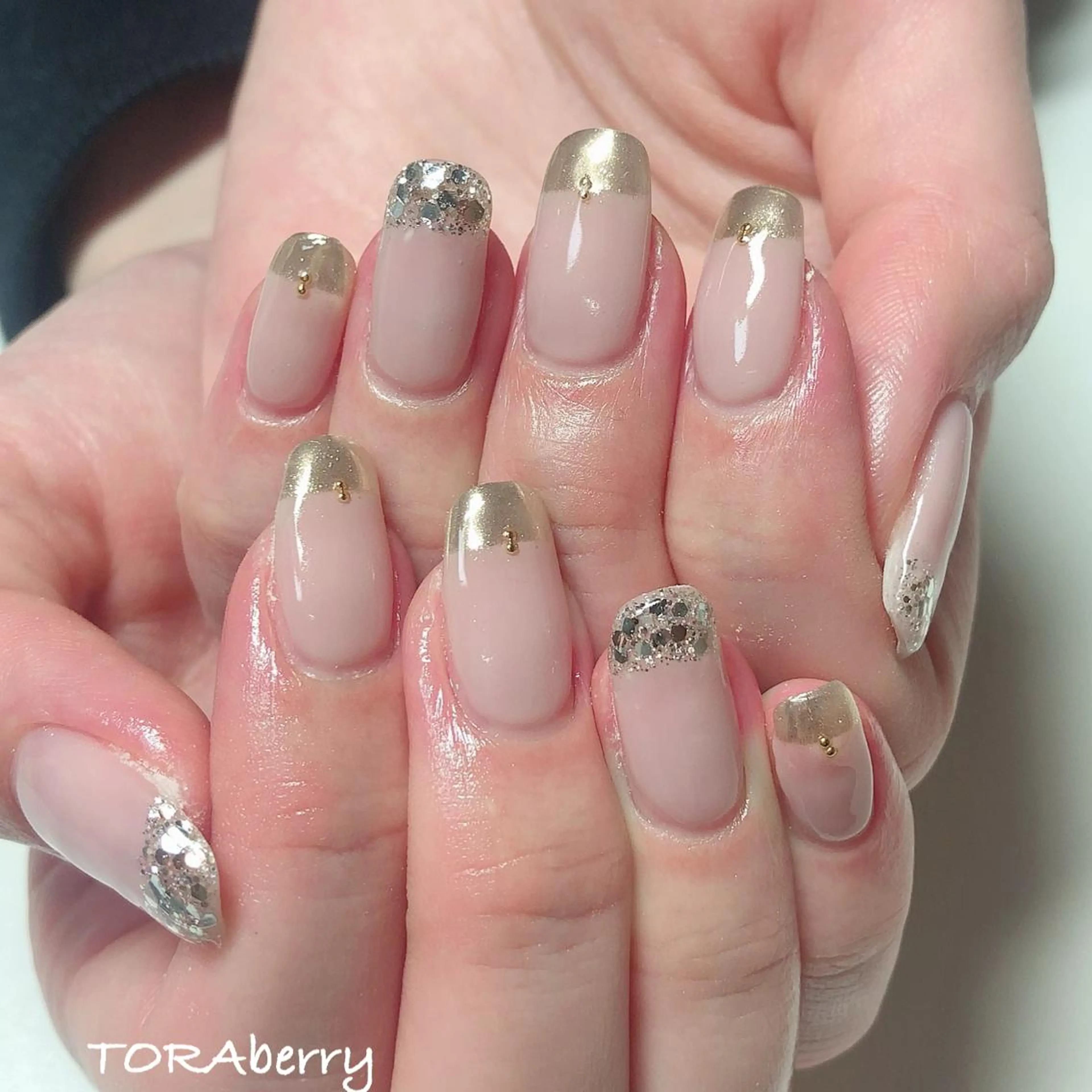 ネイル フレンチネイル ミラーネイル ハンドネイル ネイリスト なつみのネイルデザイン