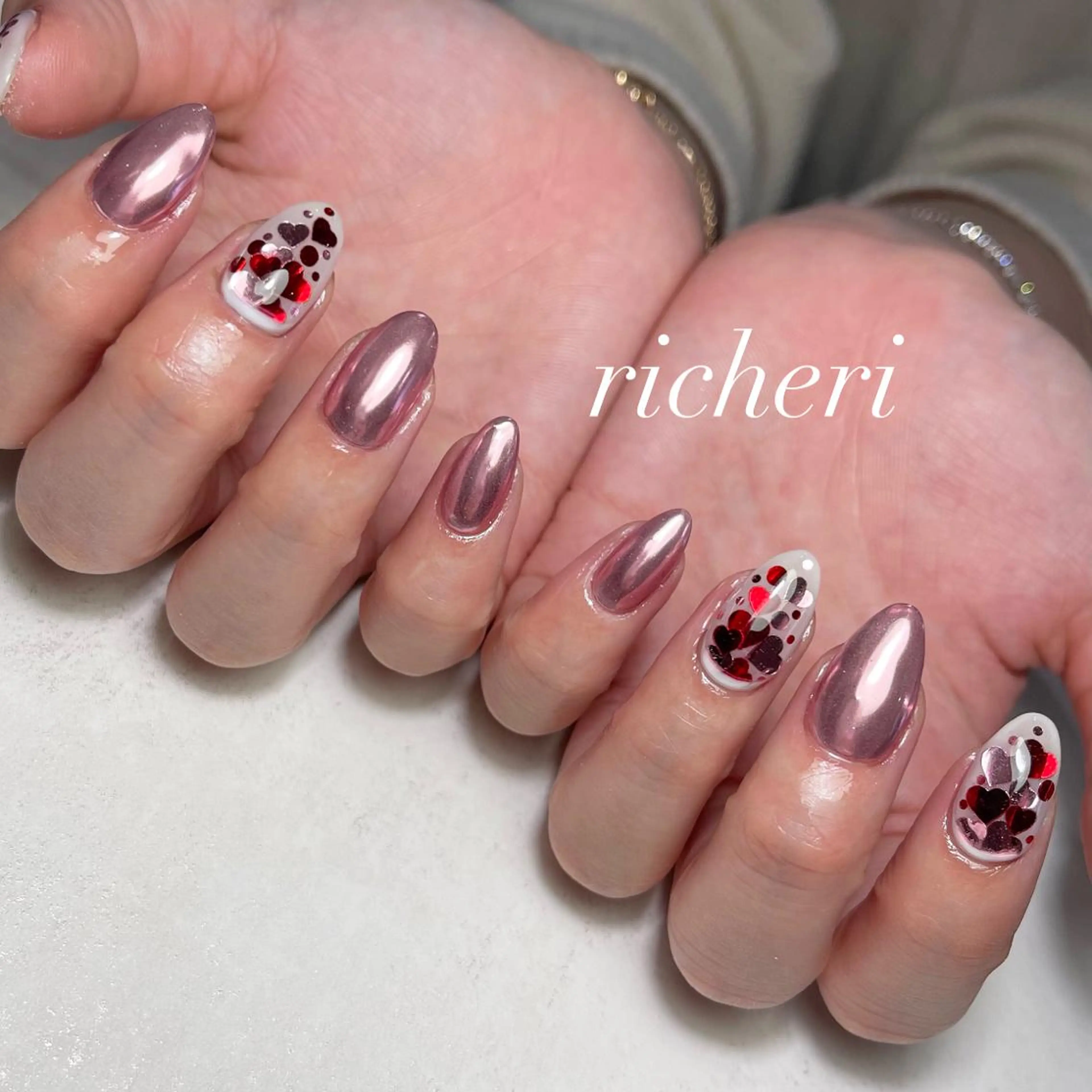 ミディアム ネイル 韓国風ヘア アートネイル フレンチネイル ジェルネイル ガラスフレンチ richeri beautyのエステ・リラクイメージ