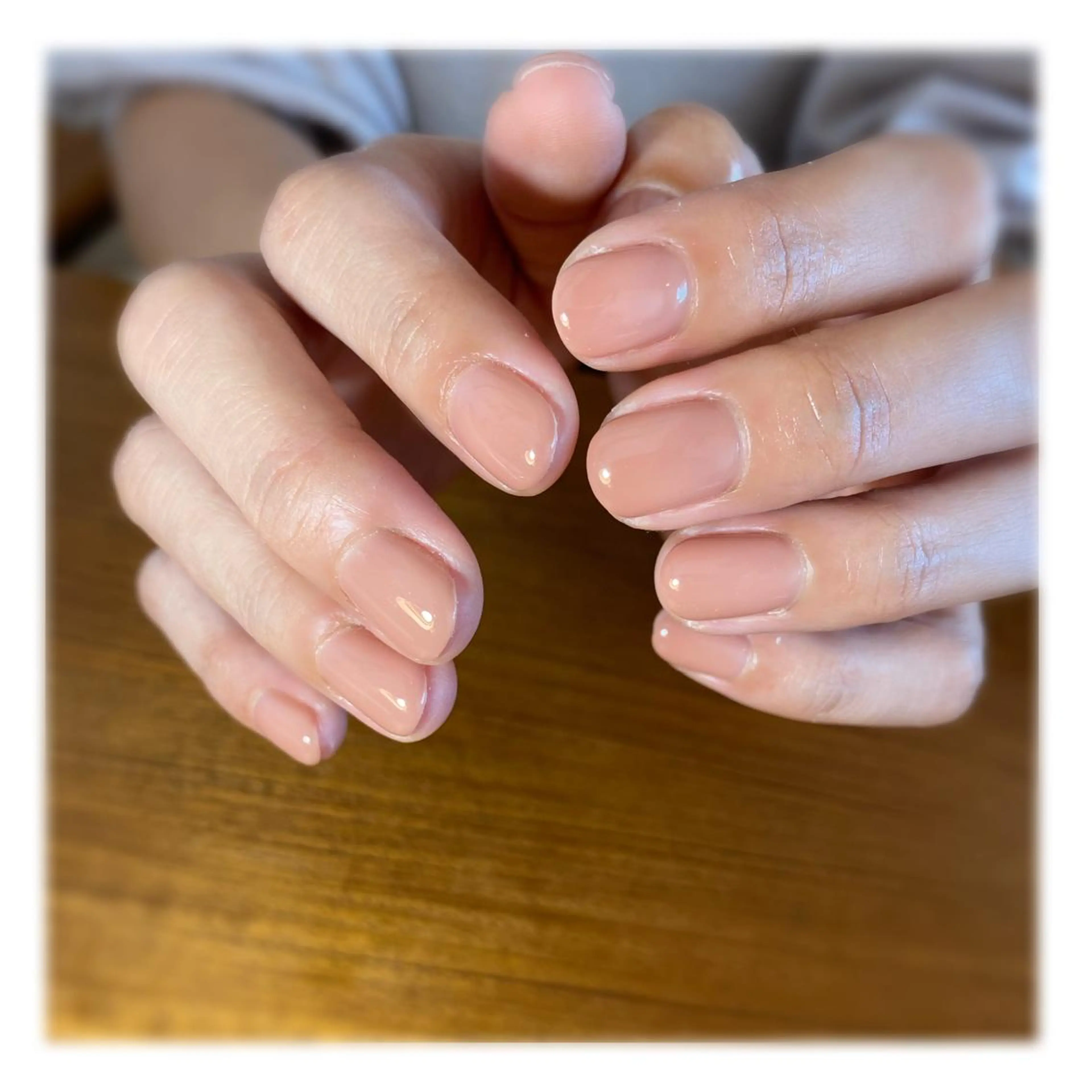 ネイル ワンカラーネイル fig  tree 地爪育成モニターのネイルデザイン