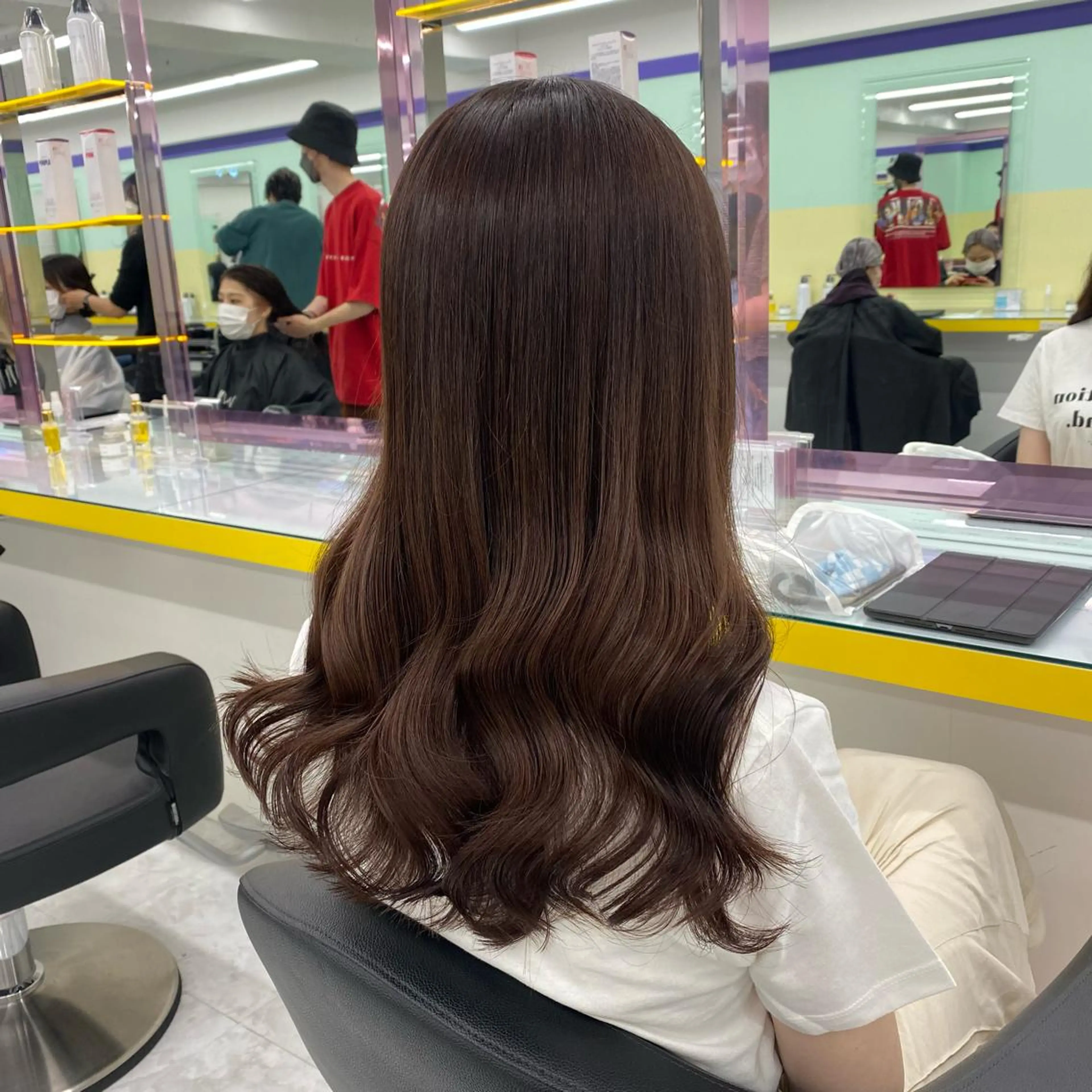 セミロング カラー ヘアアレンジ ヘアカラー トリートメント mai🍑暖色カラー /レイヤー💖のヘアスタイル