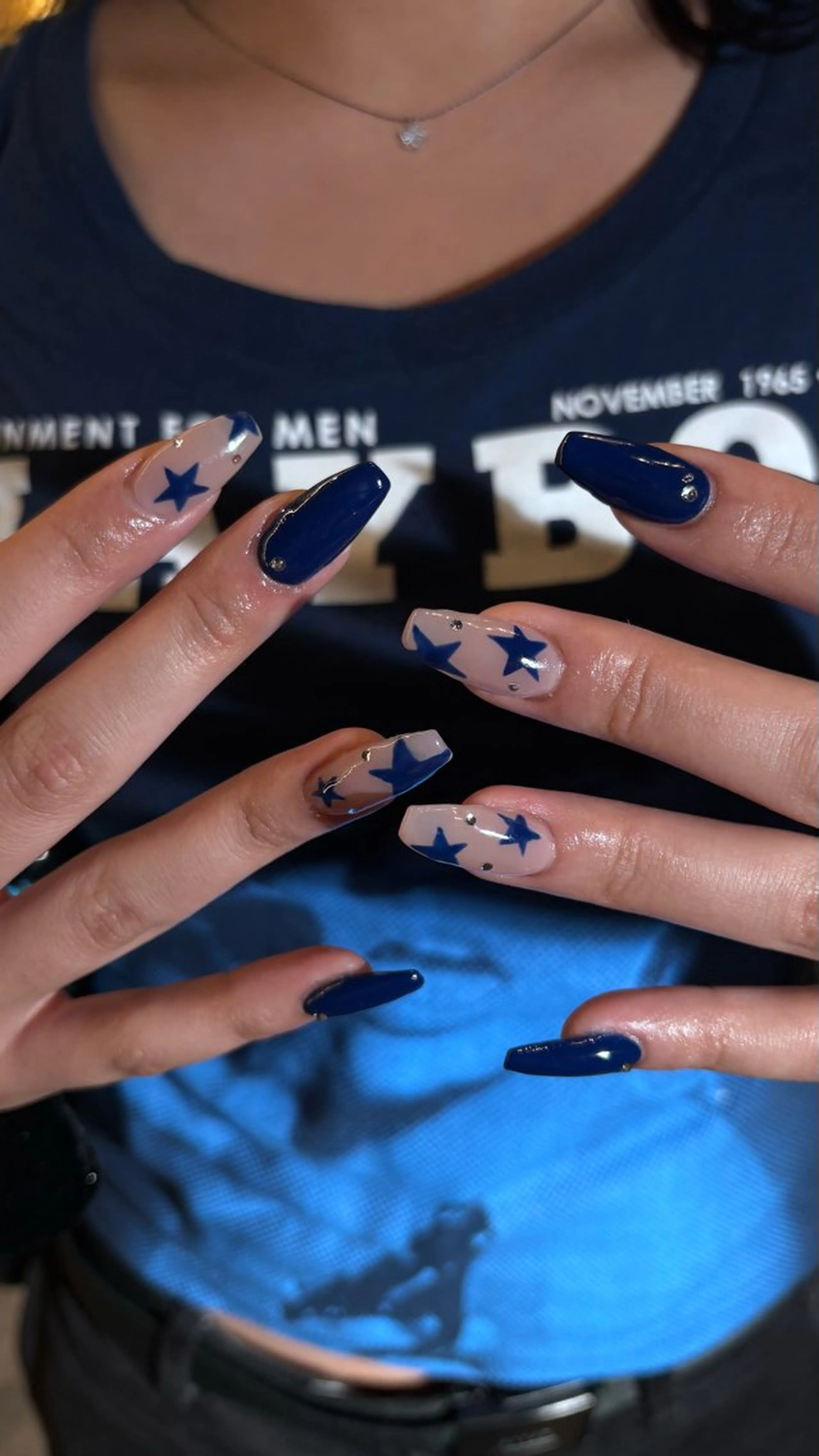 ネイル ハンドネイル ハイトーンカラー🫧 🥣KYOKAのヘアスタイル