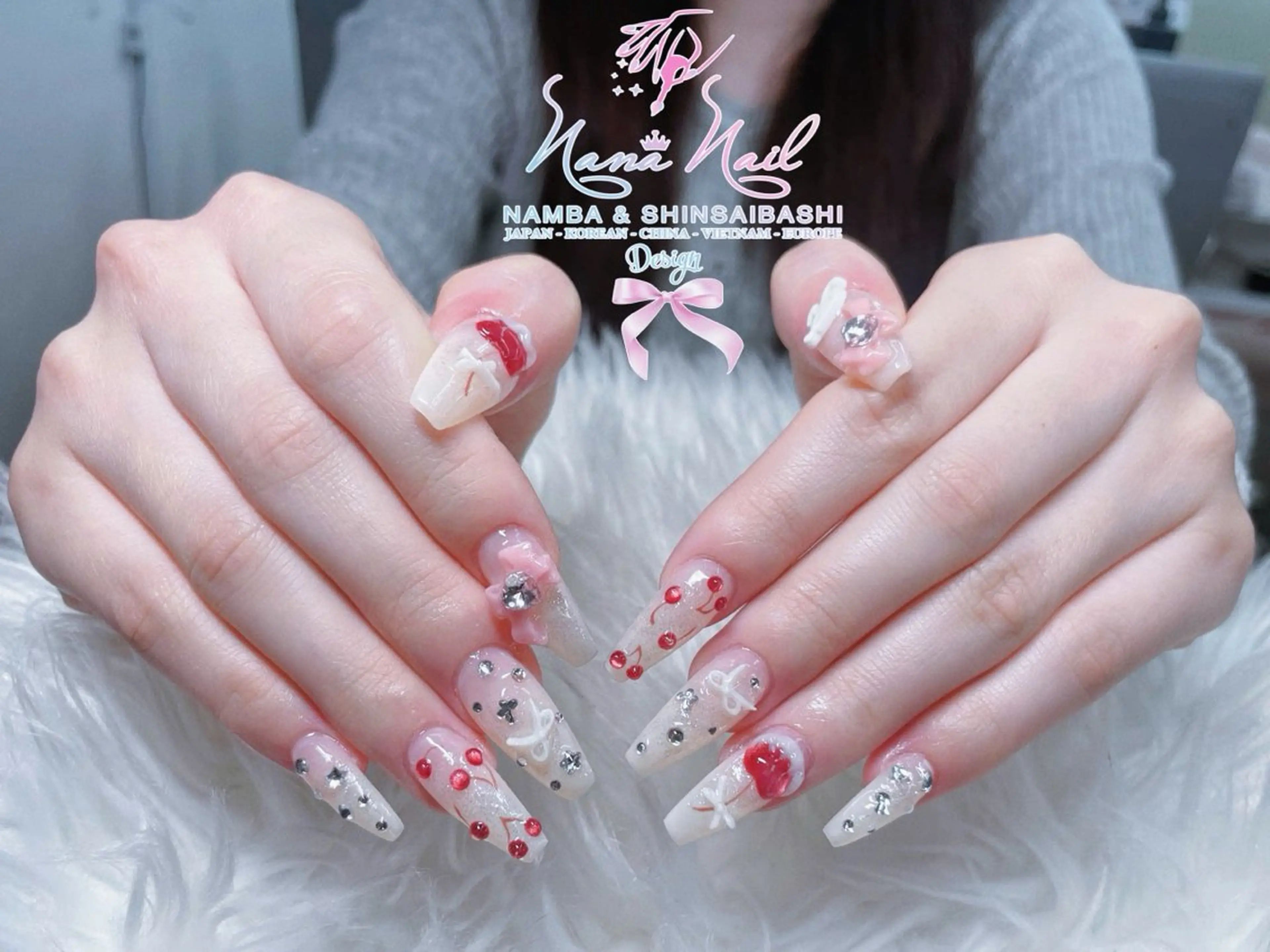 セミロング 韓国風ヘア クリスマス ハンドネイル 79Linanailnamba所属・Linanail Nambaのネイルデザイン