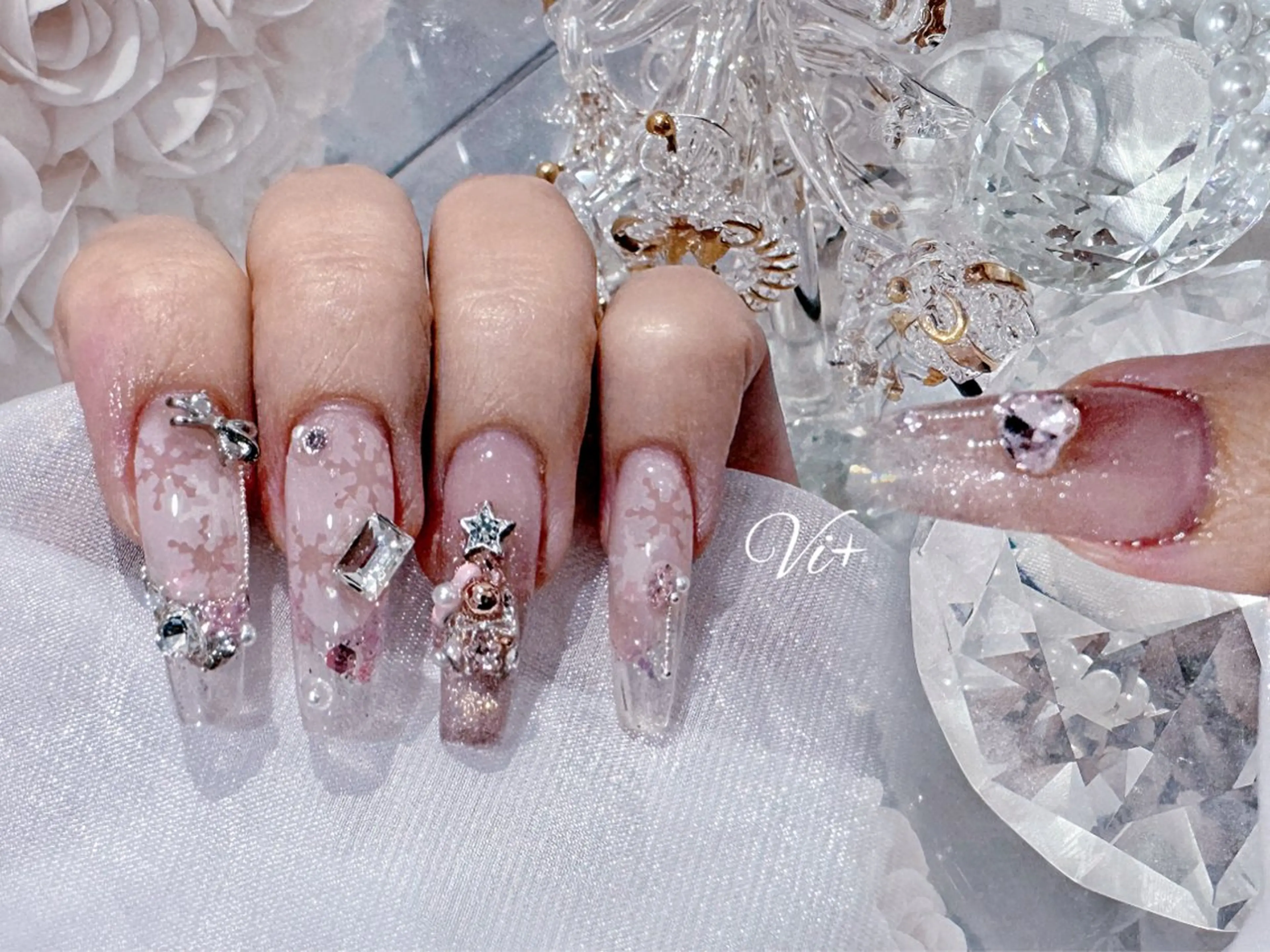 ネイル ハンドネイル ✨Nailsalon Vi+✨のネイルデザイン