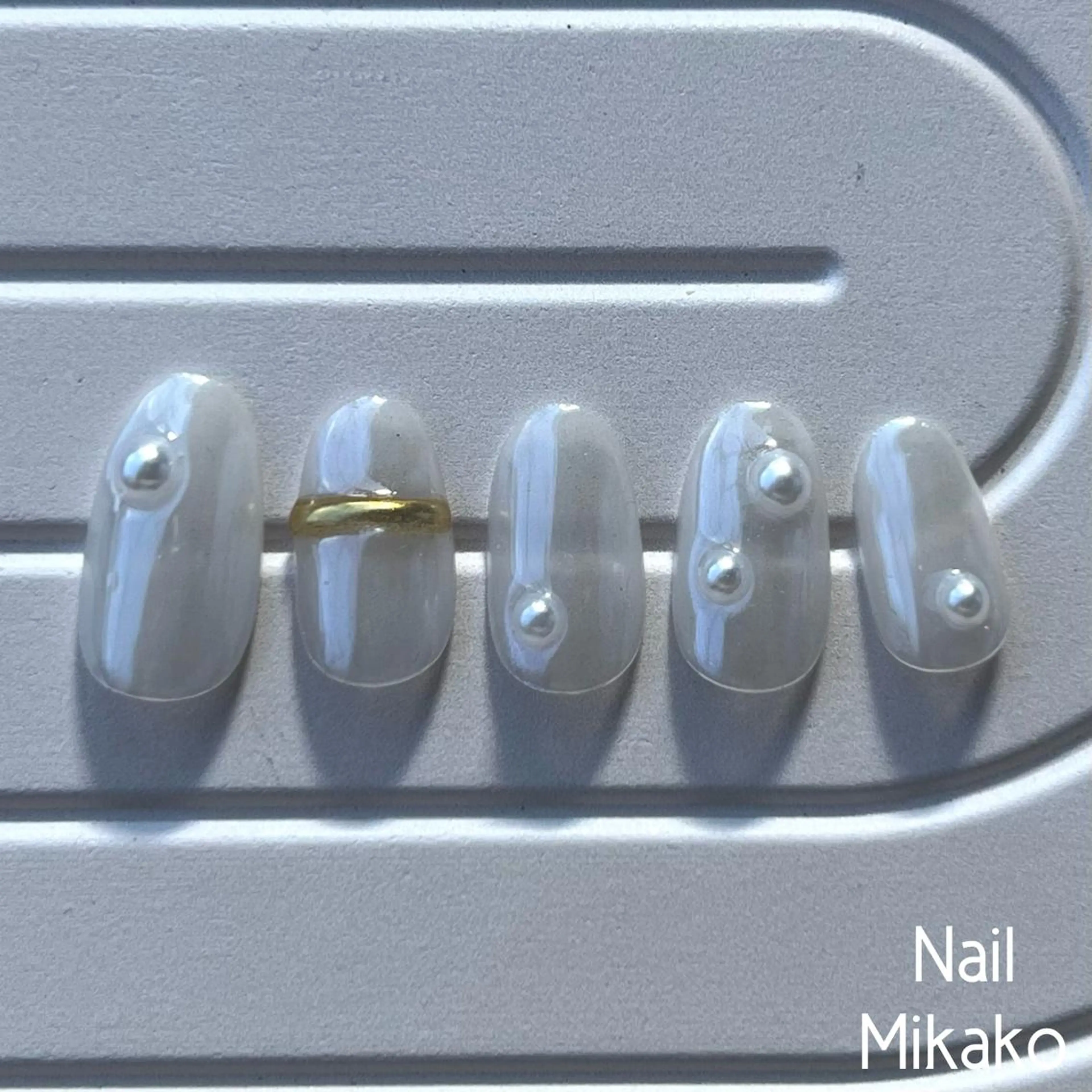 ネイル ミラーネイル ニュアンスネイル 春ネイル Nail Mikakoのネイルデザイン