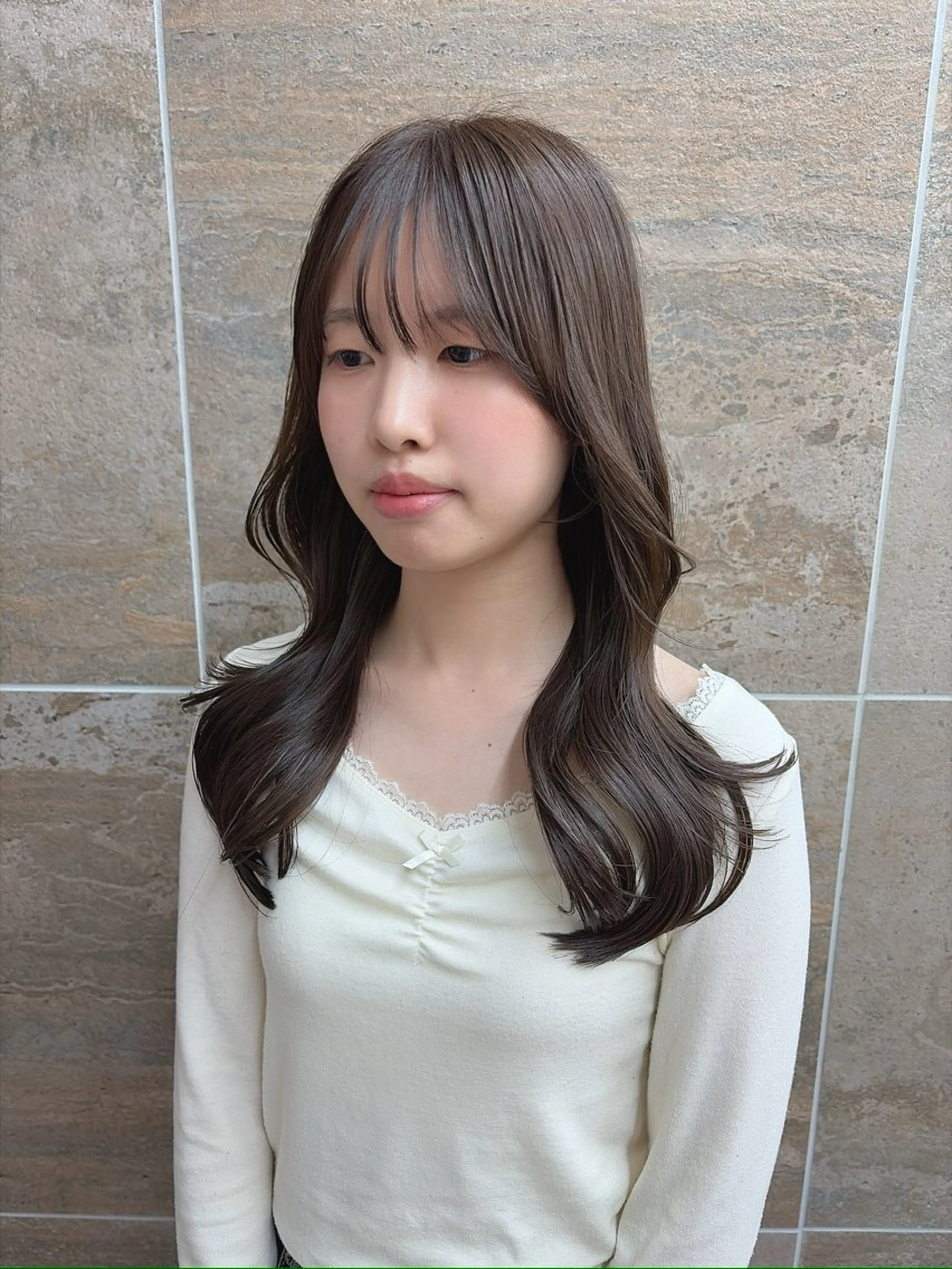 セミロング カラー パーマ グレージュ くびれヘア カット ヘアカラー トリートメント 《柔らかhair𓍯 》木村美姫のヘアスタイル