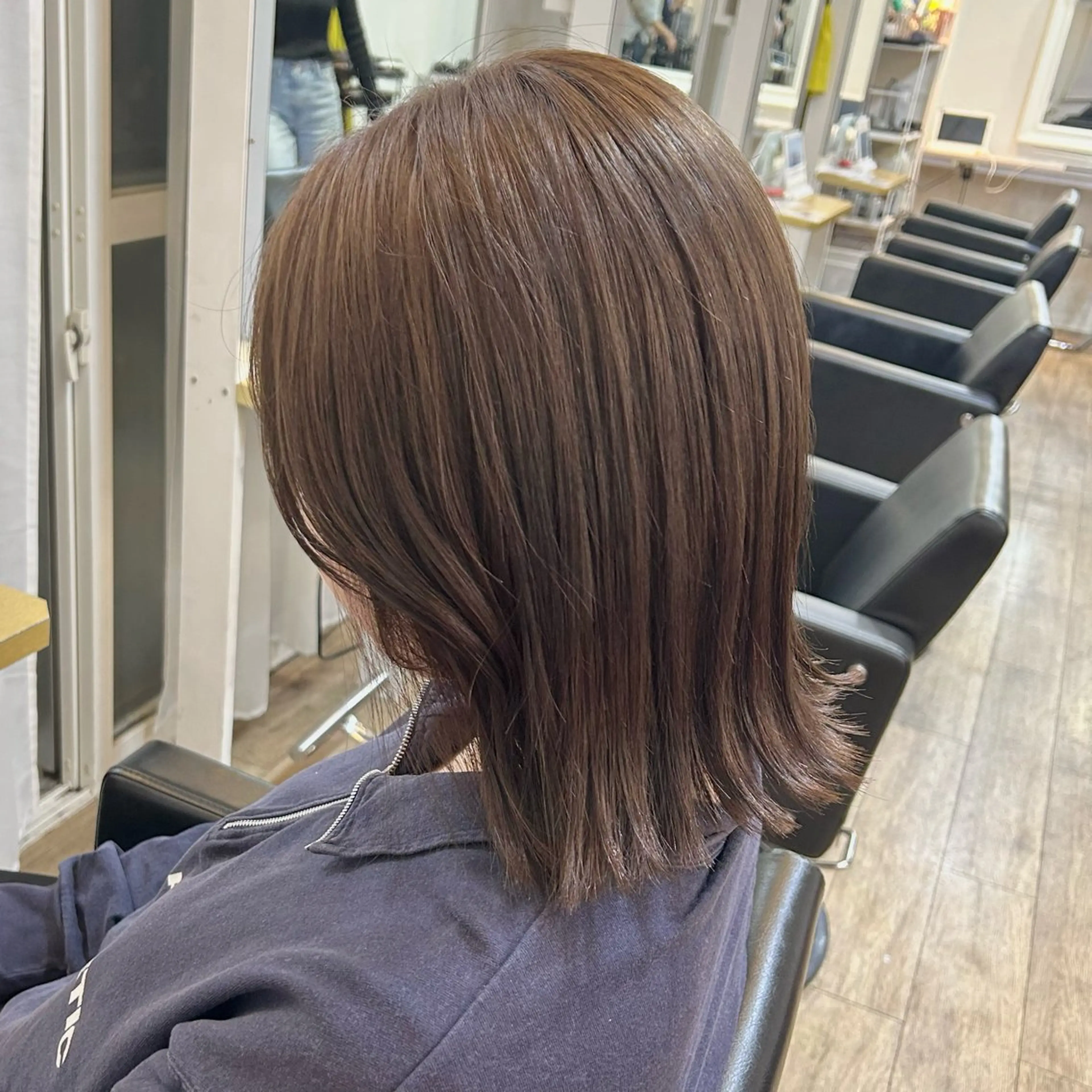 ミディアム カラー ベージュカラー ブリーチ ブラウンカラー ショコラベージュ 透明感カラー カット ヘアカラー トリートメント ブリーチなしベージュ /ヘアセット/ミユのヘアスタイル