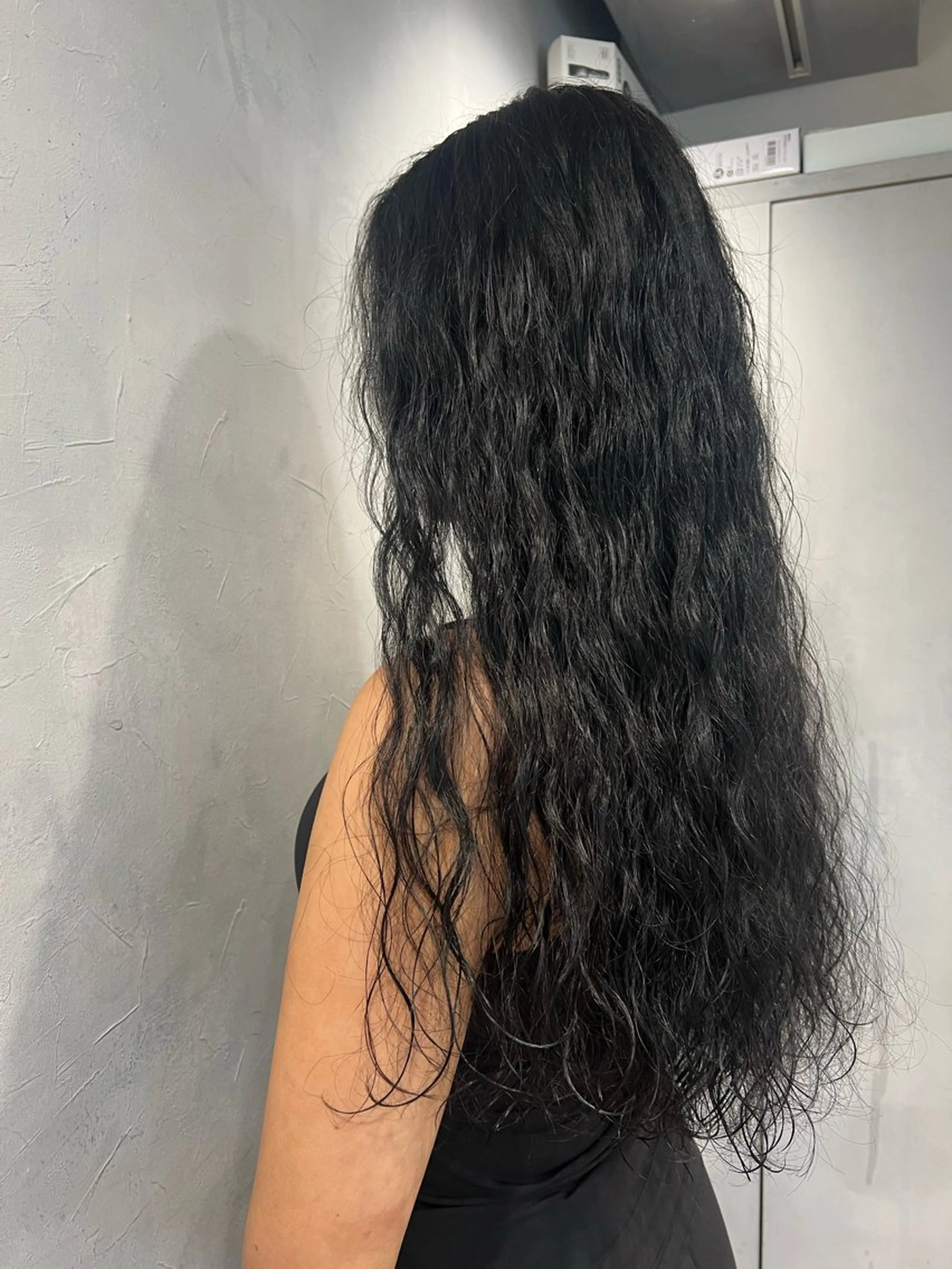 ロング パーマ emi natukiのヘアスタイル