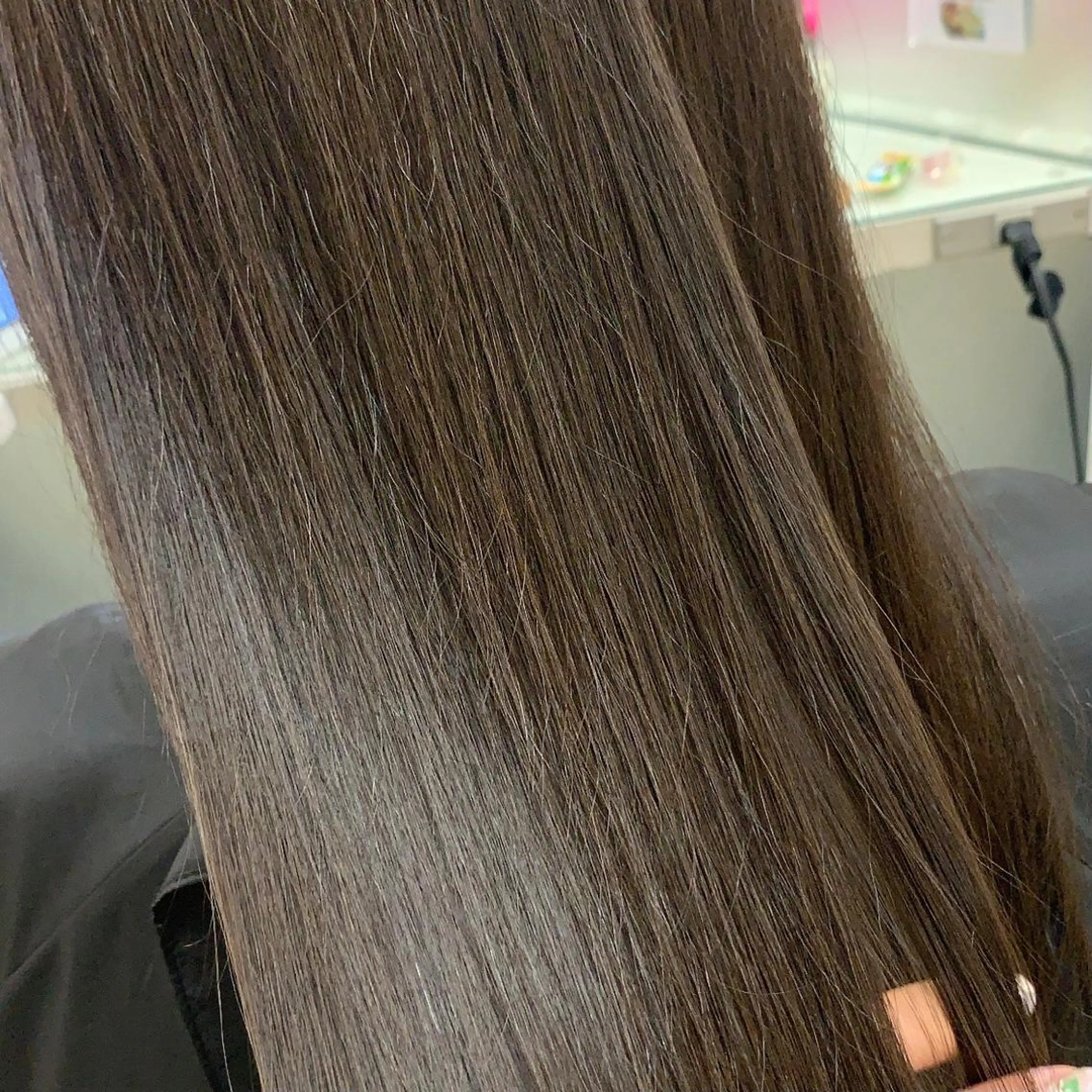 セミロング カラー 透明感カラー ヘアカラー トリートメント ウスイ ハルカのヘアスタイル