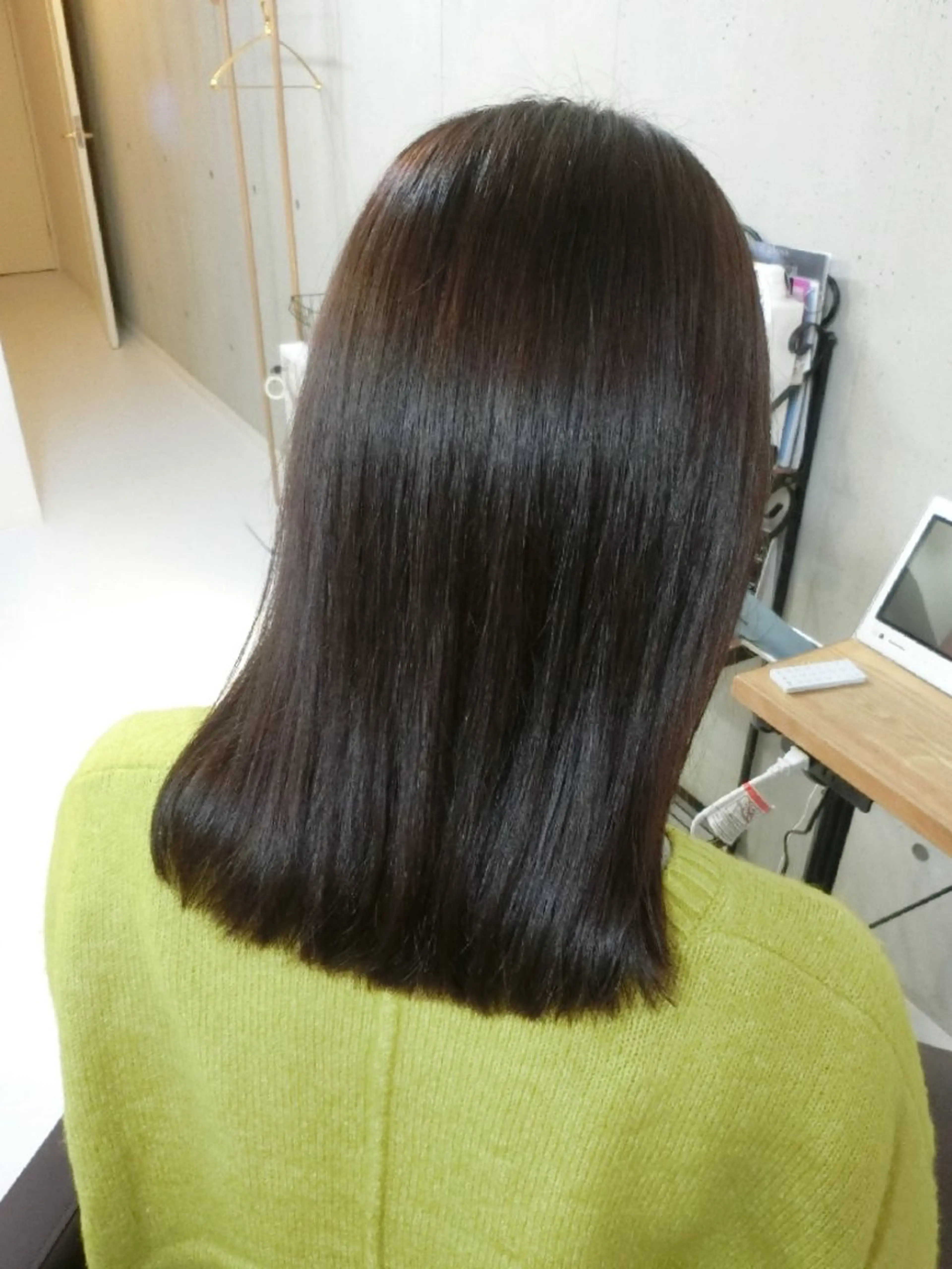 カラー ブラウンカラー オリーブブラウン ma cherie 　naoのヘアスタイル