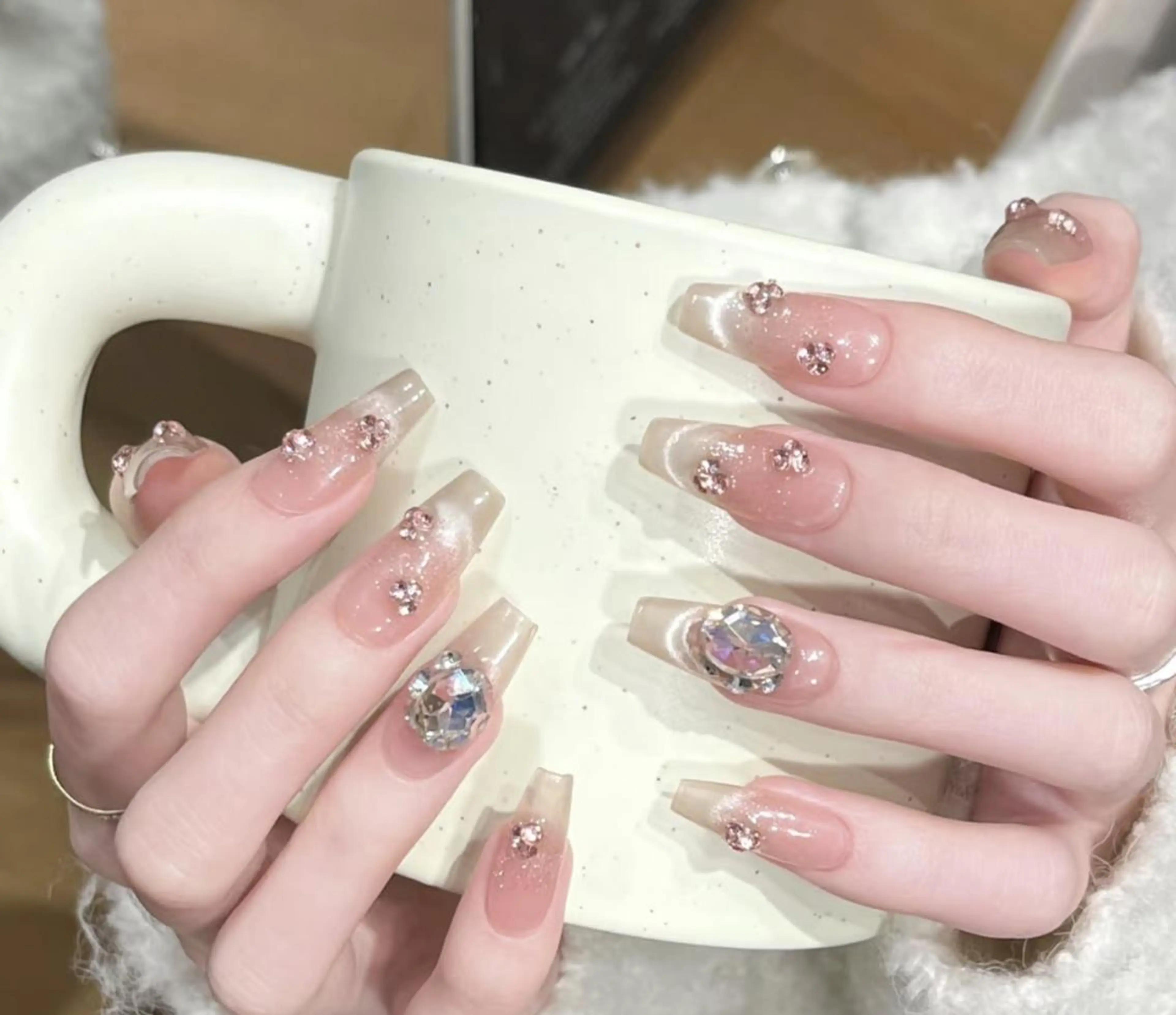 ネイル ハンドネイル ハンドケア 🍑 momo_nailのネイルデザイン