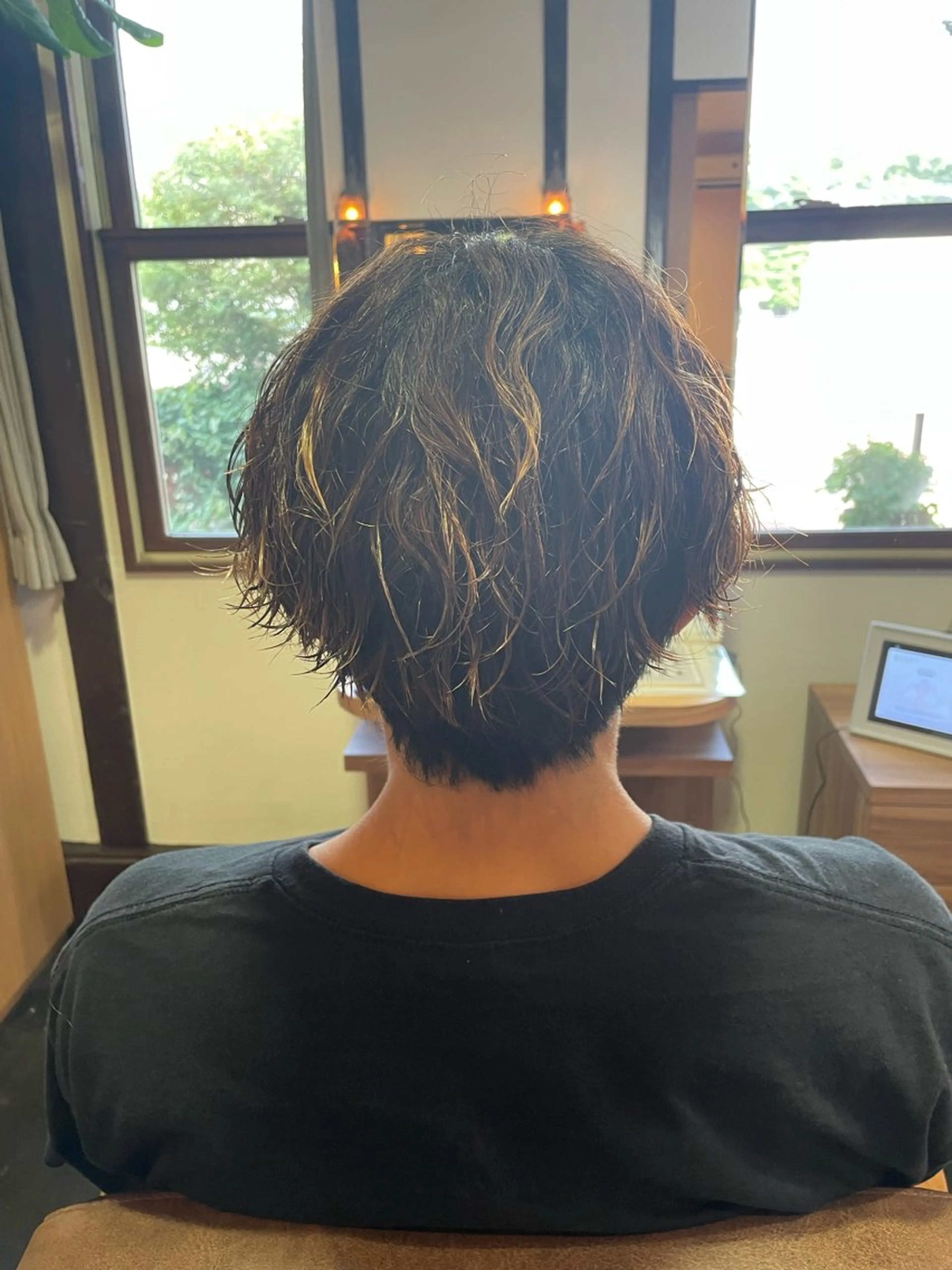 メンズ マッシュ メンズパーマ 刈り上げ カット 黒川 名津美のヘアスタイル