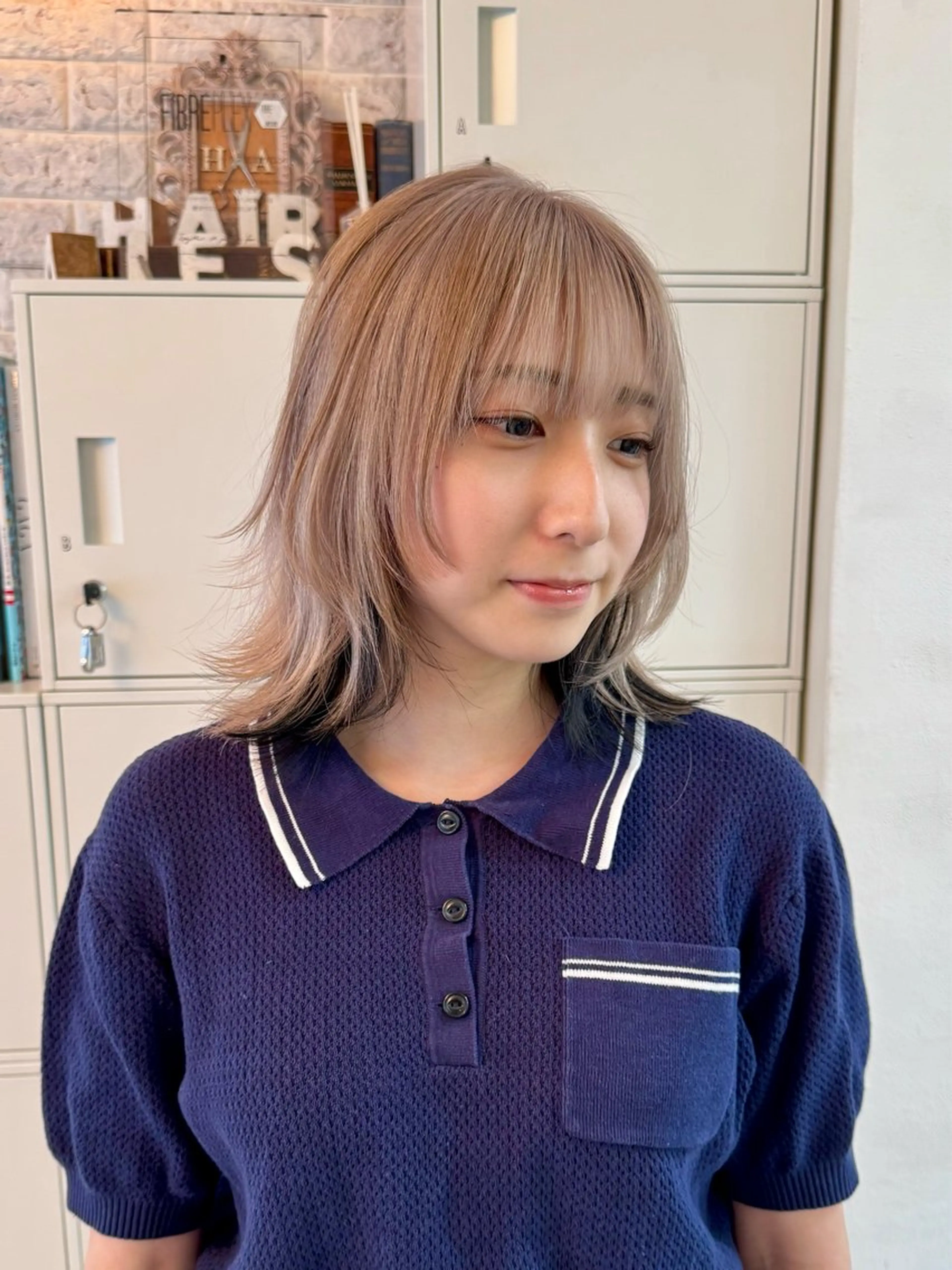 ミディアム カラー レイヤーウルフ エクステ磯部のヘアスタイル