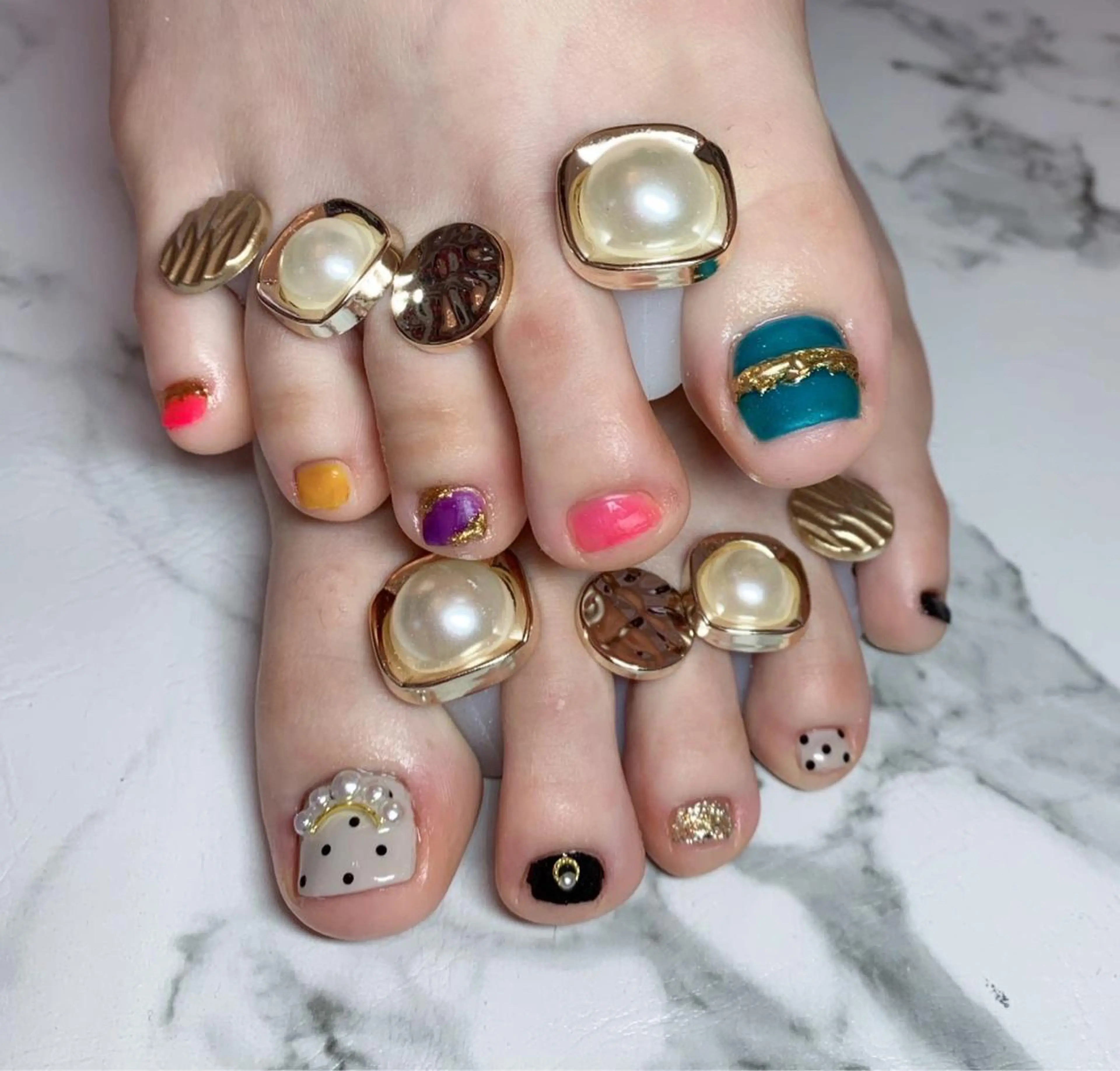 ネイル アニマル柄 アートネイル ニュアンスネイル ネイルチップ フットネイル x.1.0.nail ♡Cのネイルデザイン