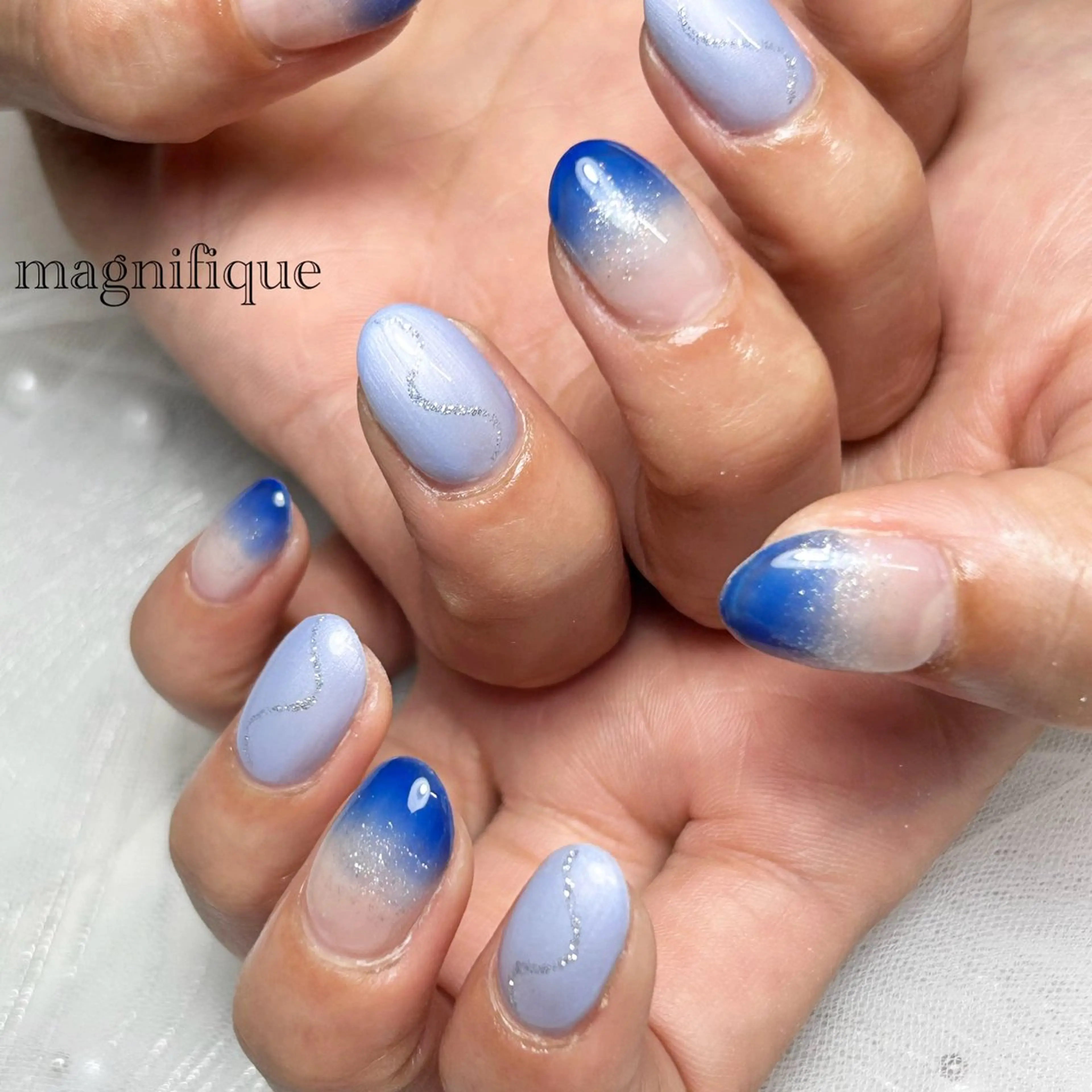 ネイル アートネイル ブルー グラデーション ロングネイル ショートネイル ハンドネイル プライベートサロン マニフィークのネイルデザイン