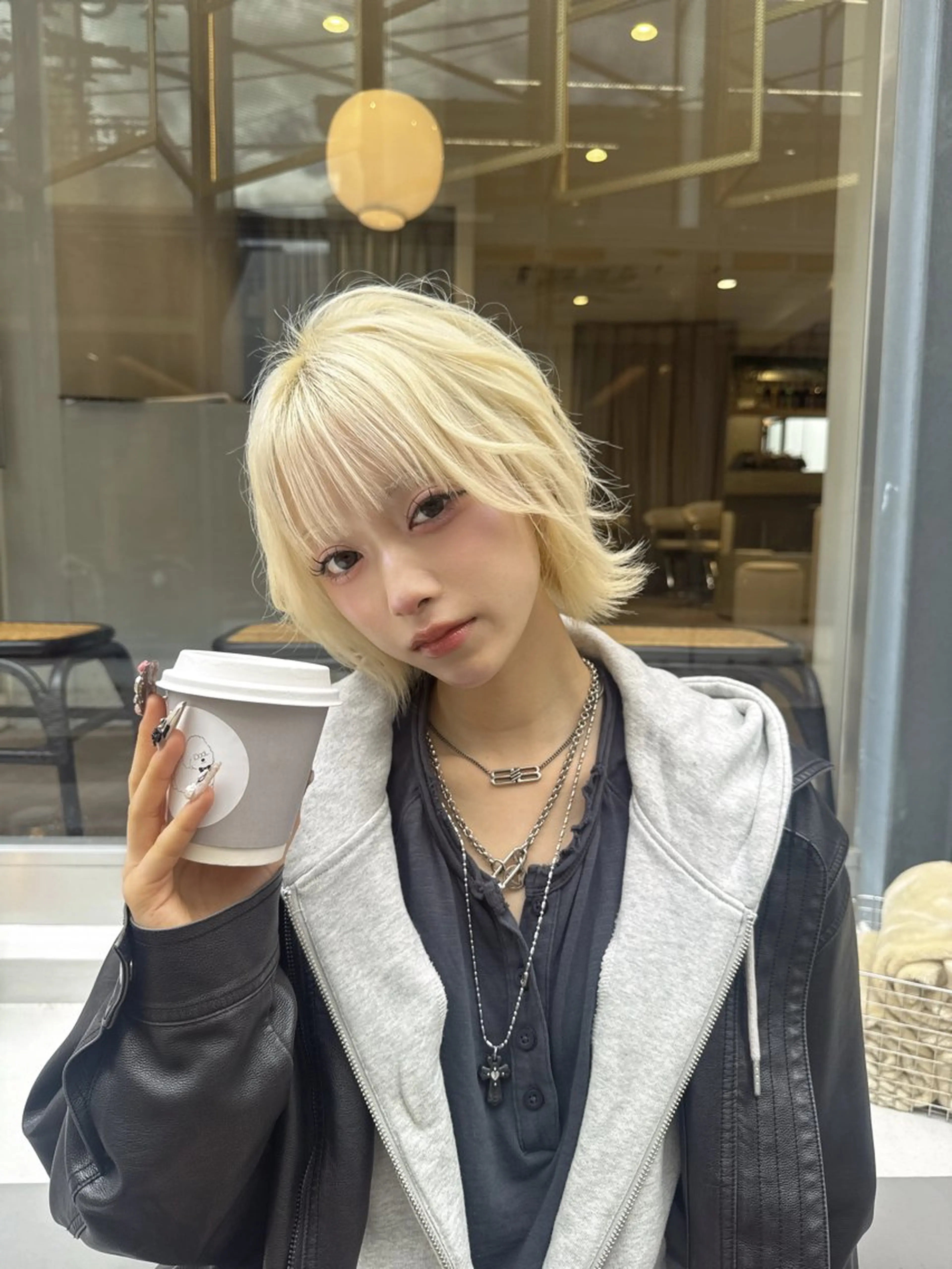 ショート カラー ブリーチ ブロンド ケアブリーチ 透明感カラー ハイトーンカラー カット ヘアカラー 💎透明感カラー特化 💎TAISEIのヘアスタイル