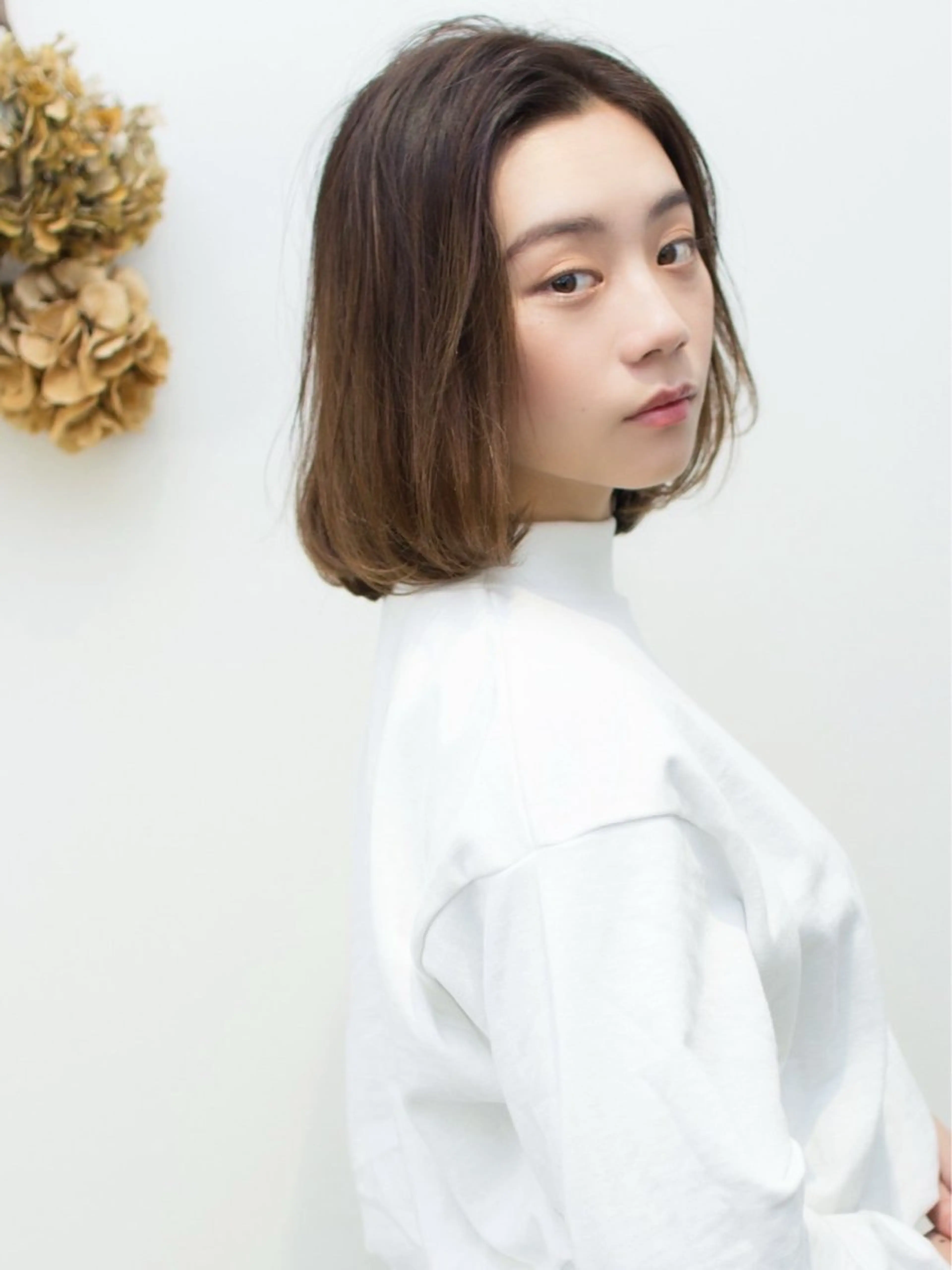 ミディアム カット レベンス田町 西谷悠のヘアスタイル