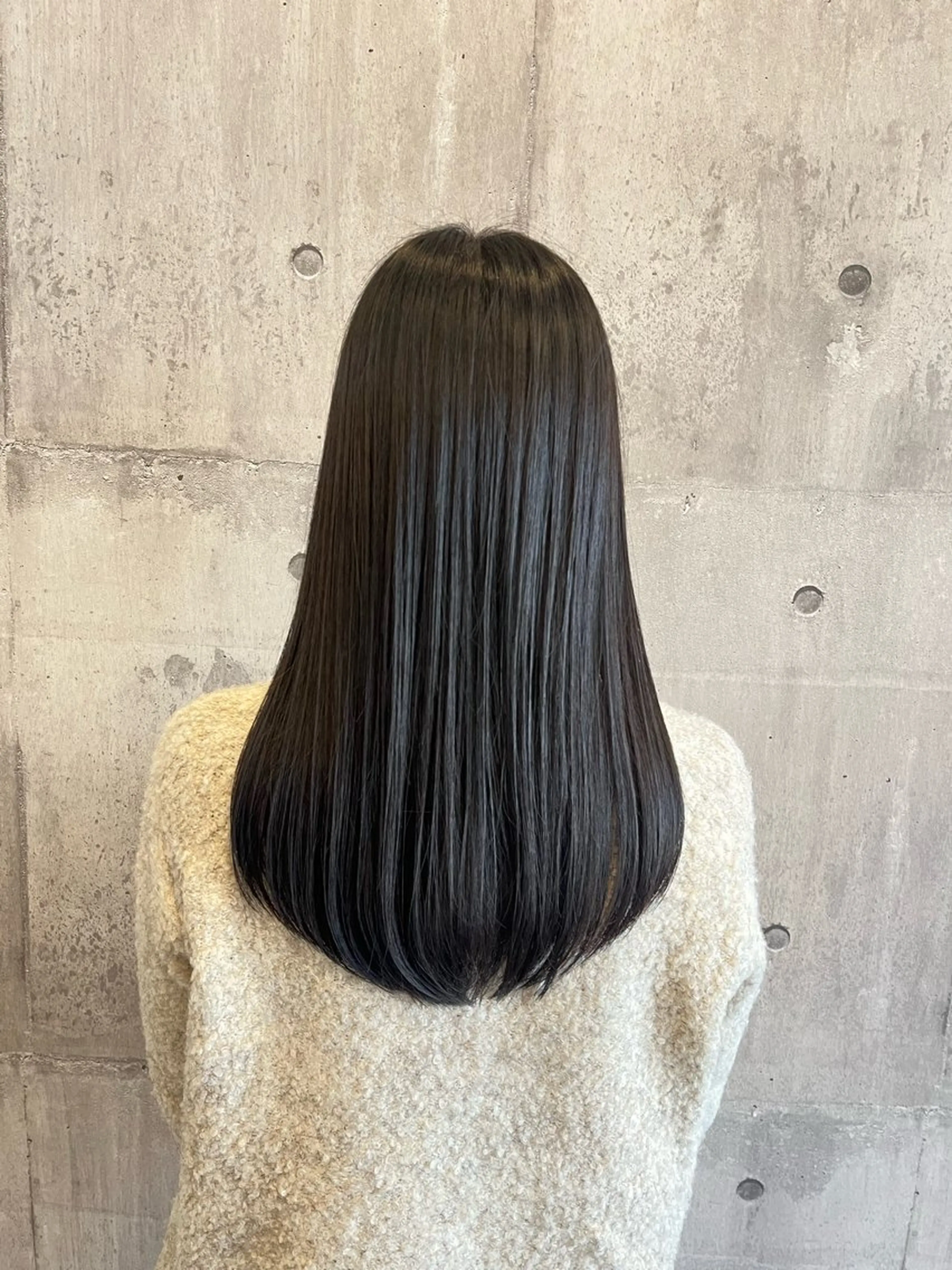 セミロング いけだ さやかのヘアスタイル