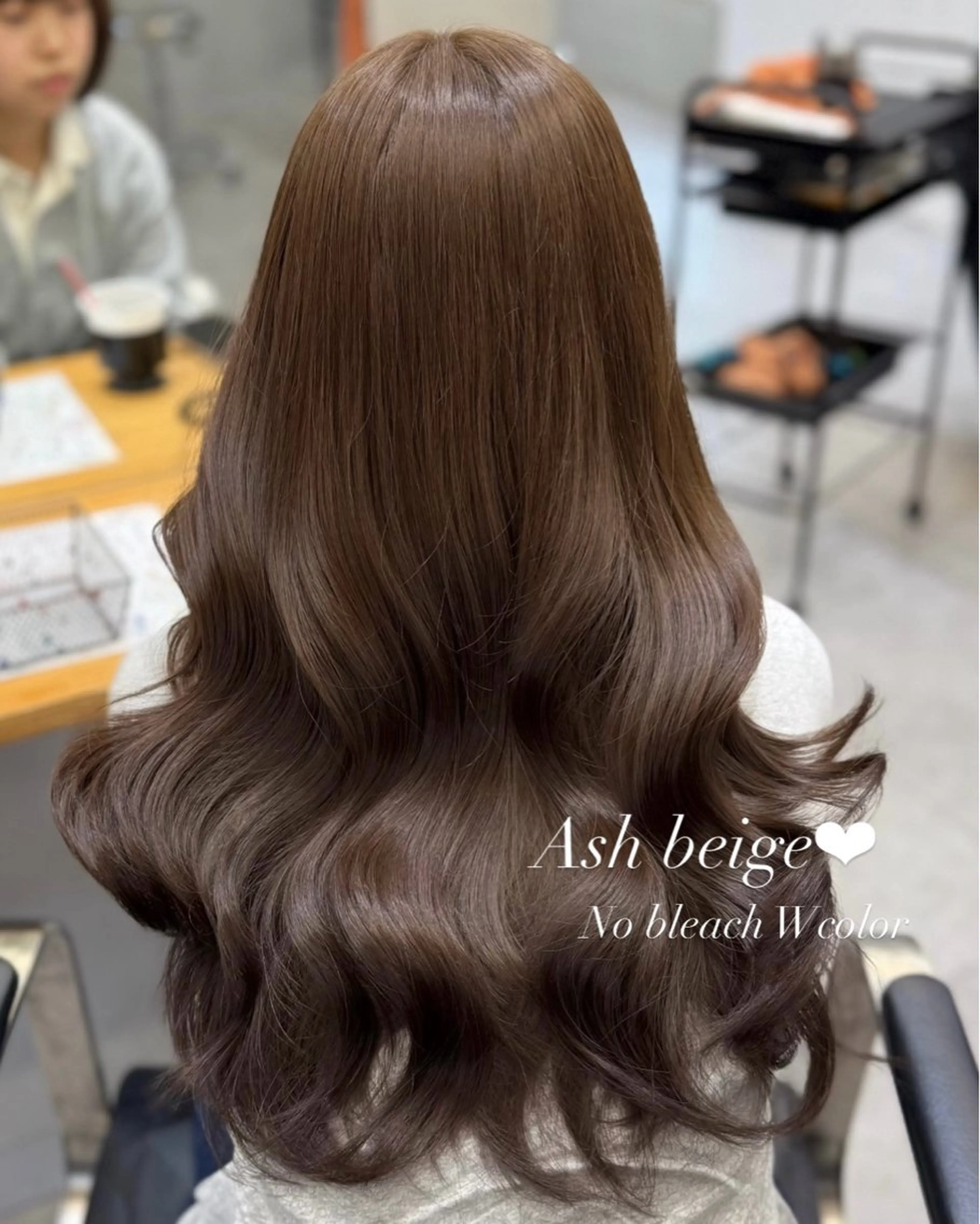 ロング カット ヘアカラー トリートメント Mirai/ 艶カラー/暖色カラーのヘアスタイル