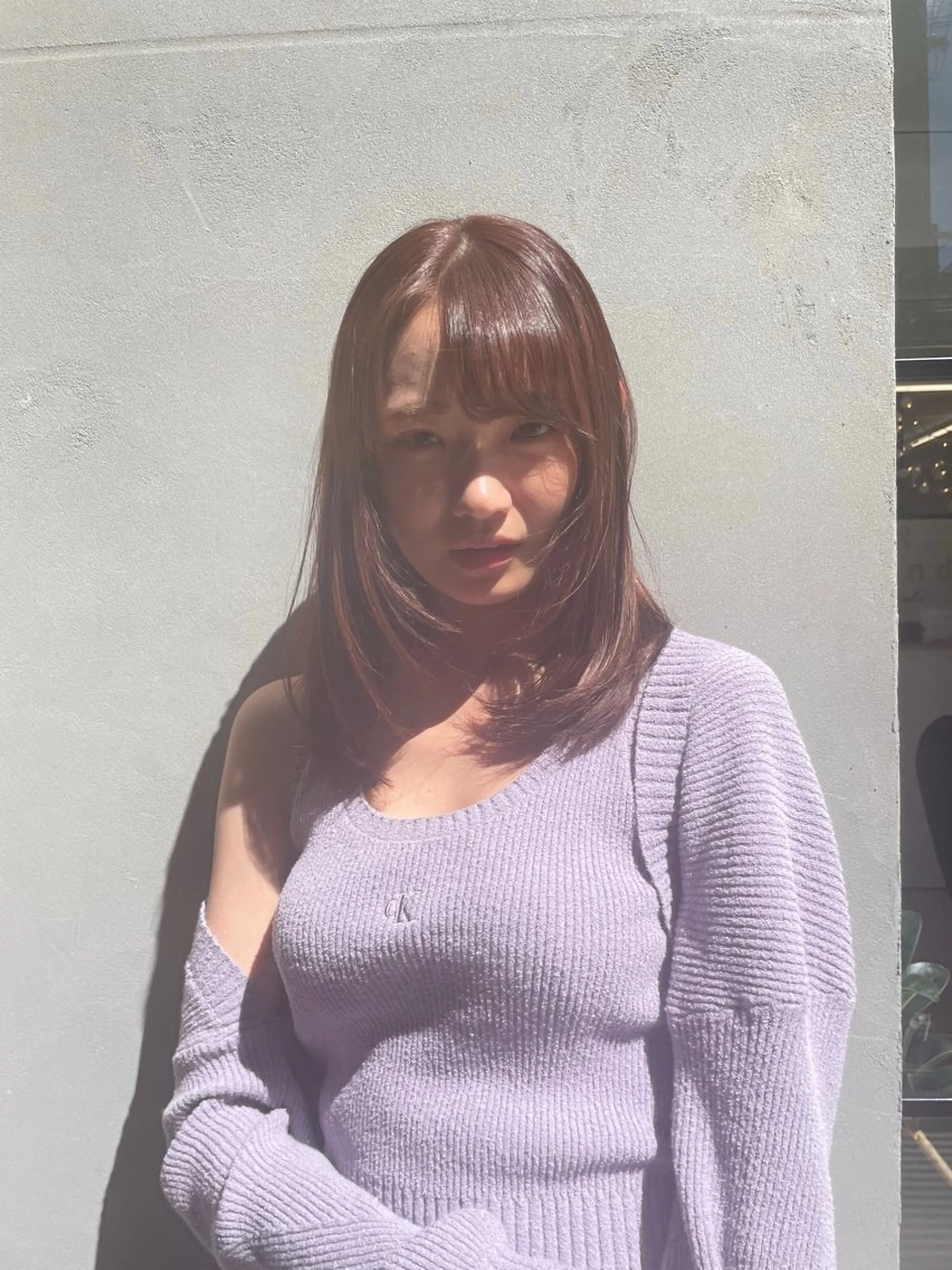 セミロング くびれヘア 韓国風ヘア レイヤーカット 小顔カット 似合わせカットが 得意な美容師のヘアスタイル