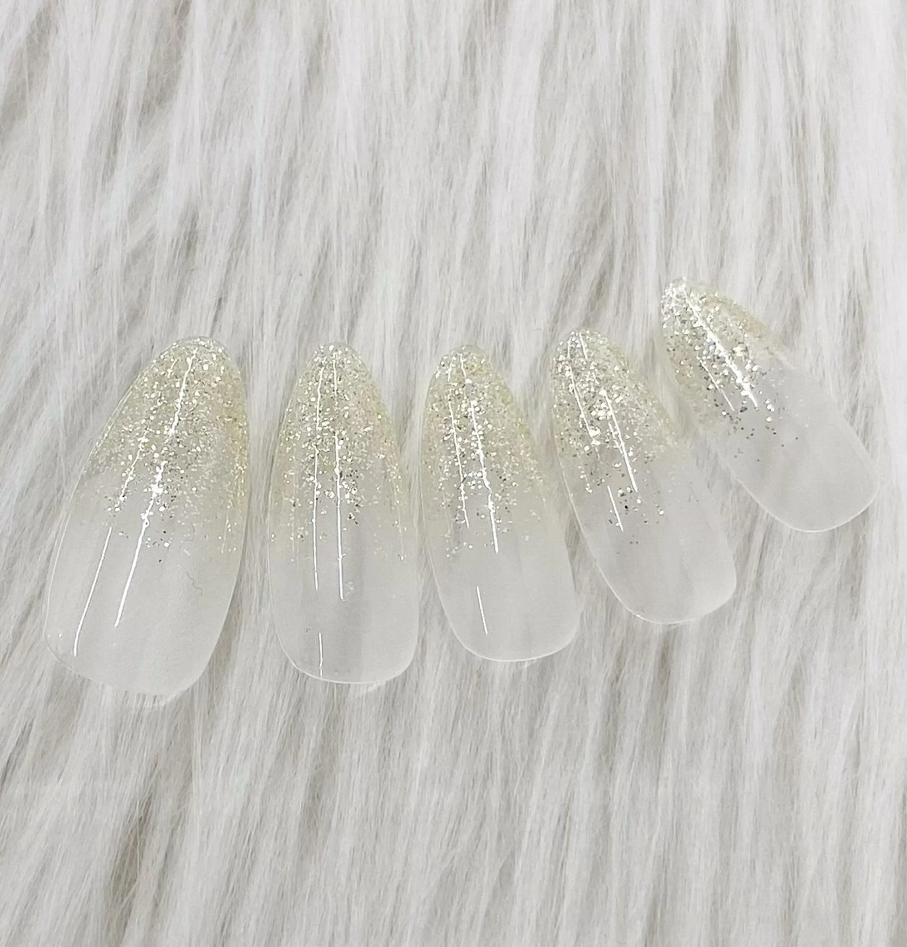 【ずっとオフ無料🎶】ラメグラデーションの写真