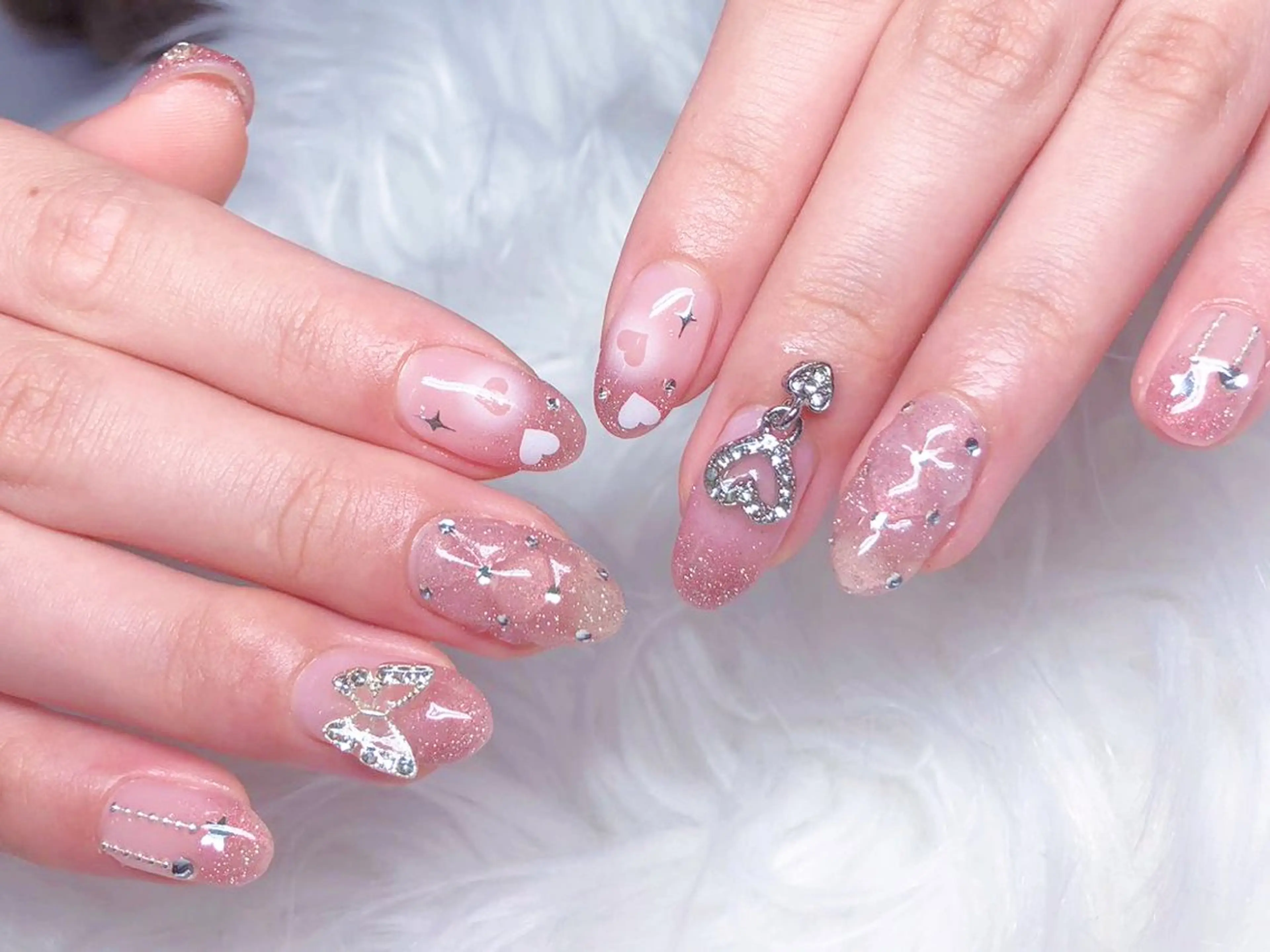 ネイル フレンチネイル ガラスフレンチ 韓国ネイル マグネットネイル 持ち込み hami nailのネイルデザイン