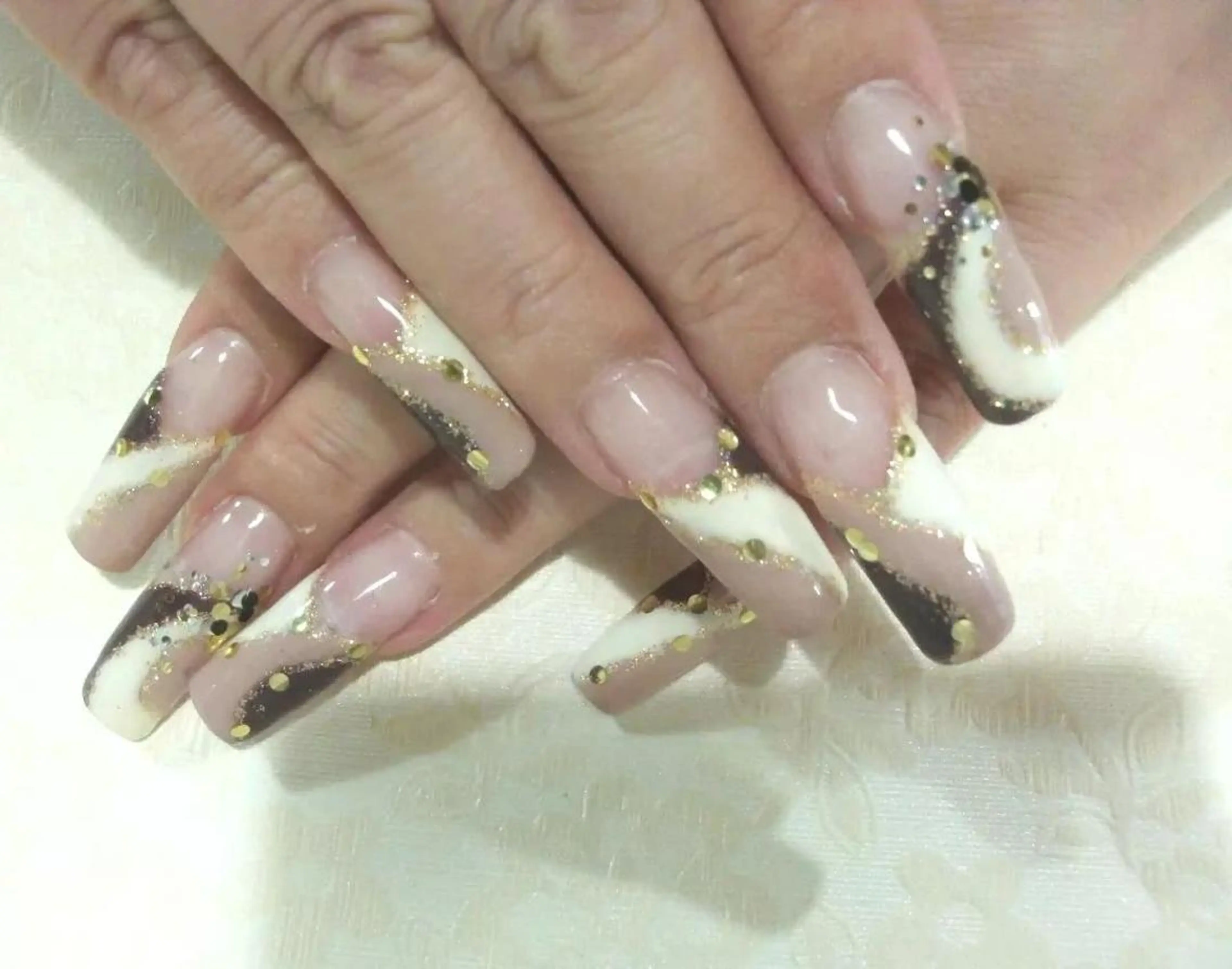 ロング ネイル ネイルサロン Cureのネイルデザイン