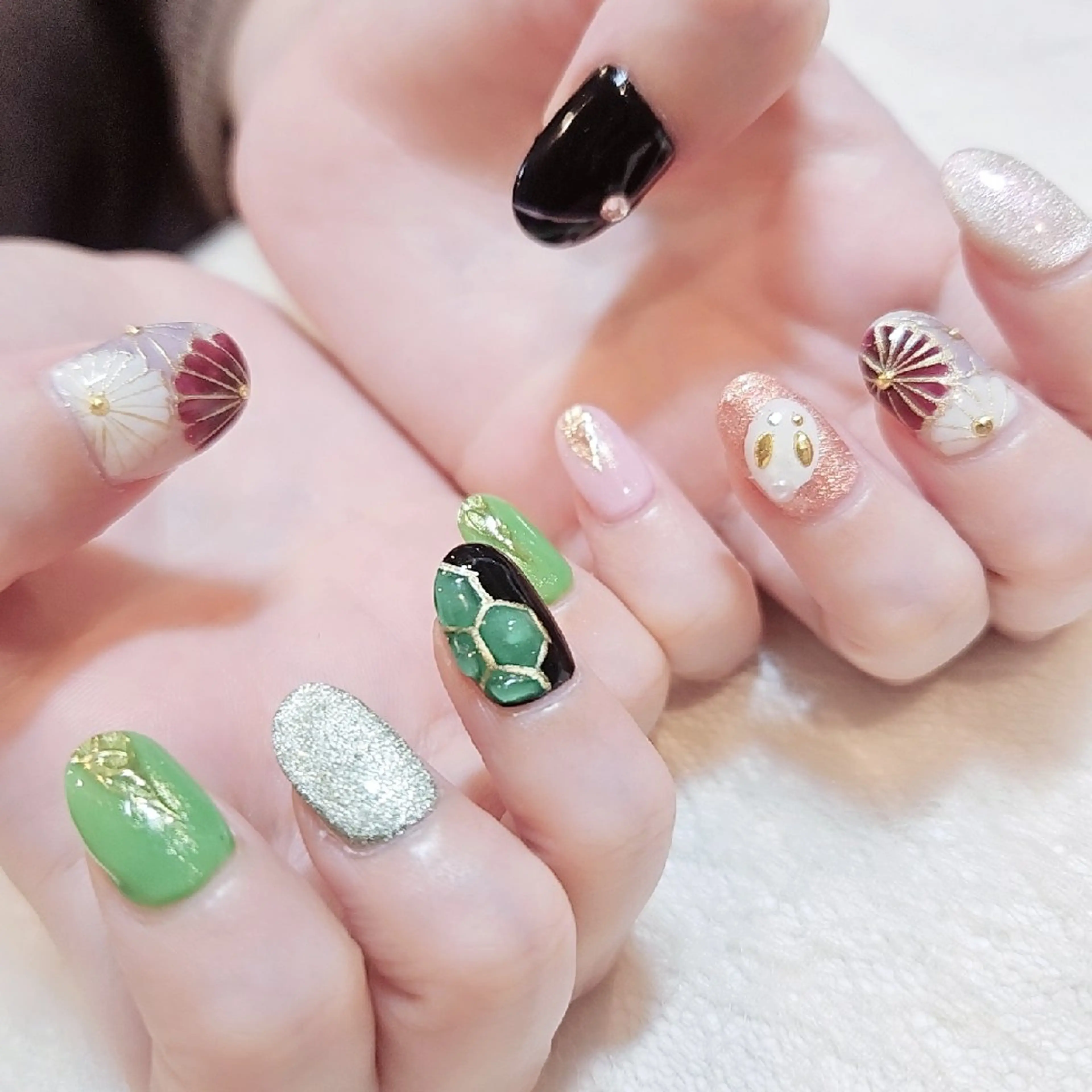 ネイル Nailsalon  Wisteriaのネイルデザイン