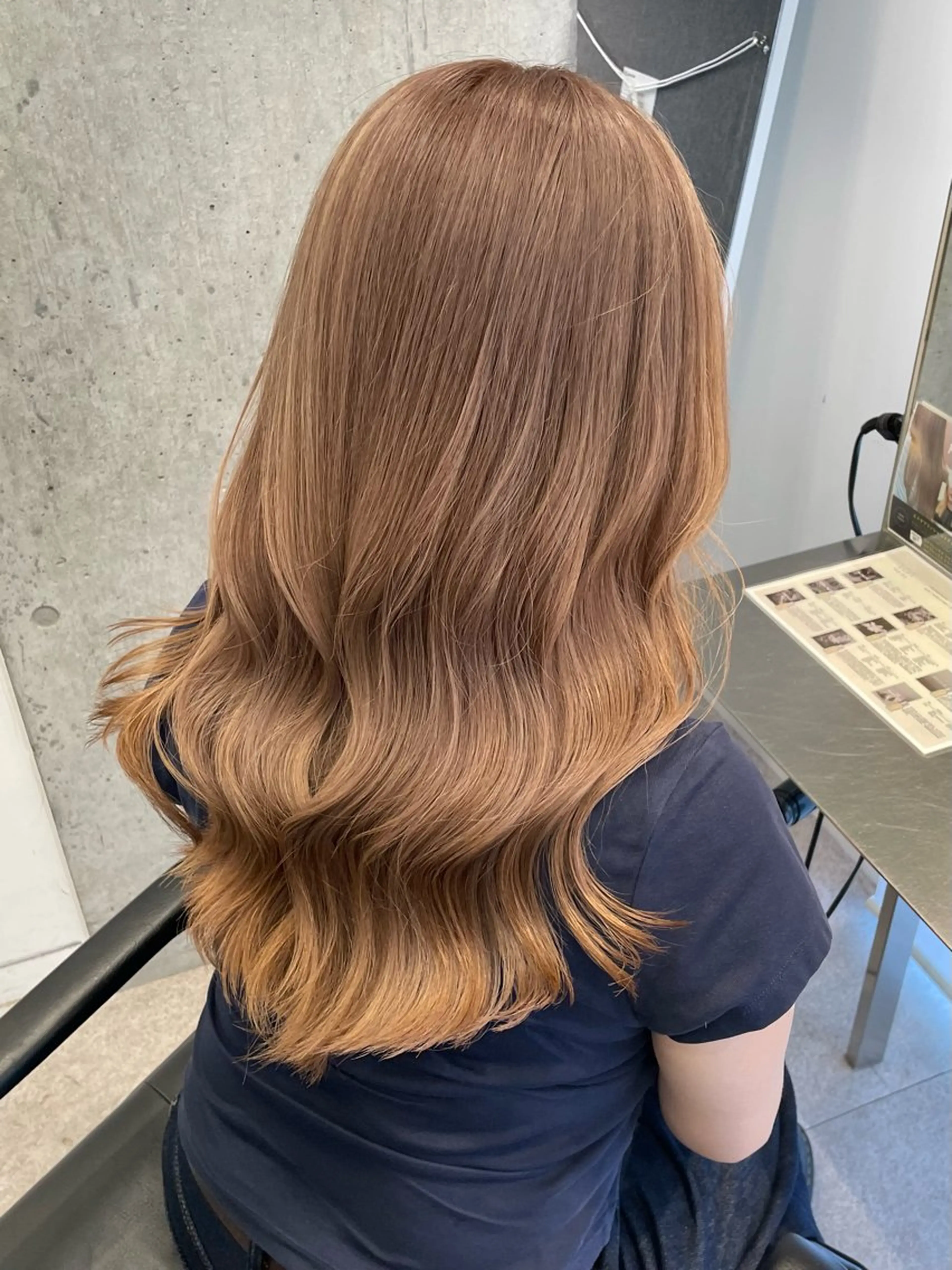 セミロング ヘアカラー ブリーチなしダブル ブリーチカラー優海のヘアスタイル