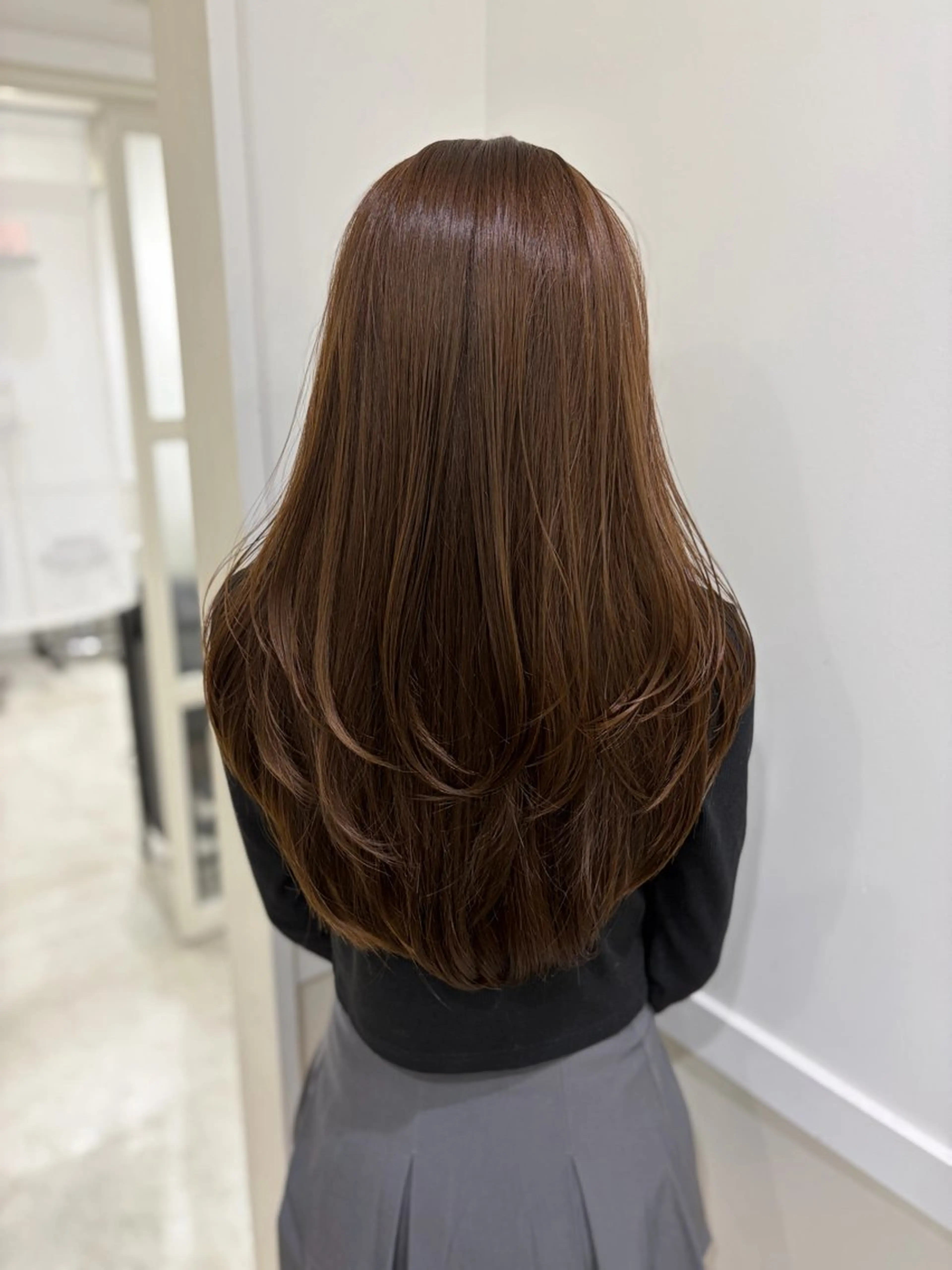 ロング レイヤーと縮毛矯正 で生きてる人のヘアスタイル